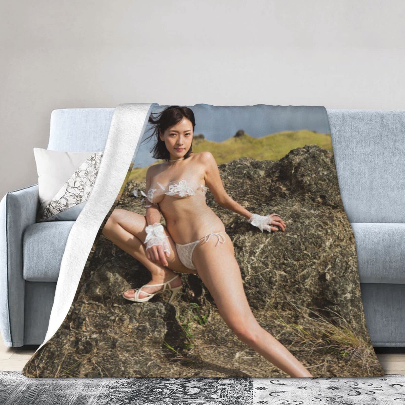 Amazon.co.jp: Ito Shihono 7 Single Blanket, 2-ply Blanket, Warm, Blanket,  Flannel Fleece, Lightweight, Warm, Stylish, Cooling, All Seasons, Washable,  Anti-Static : Home & Kitchen