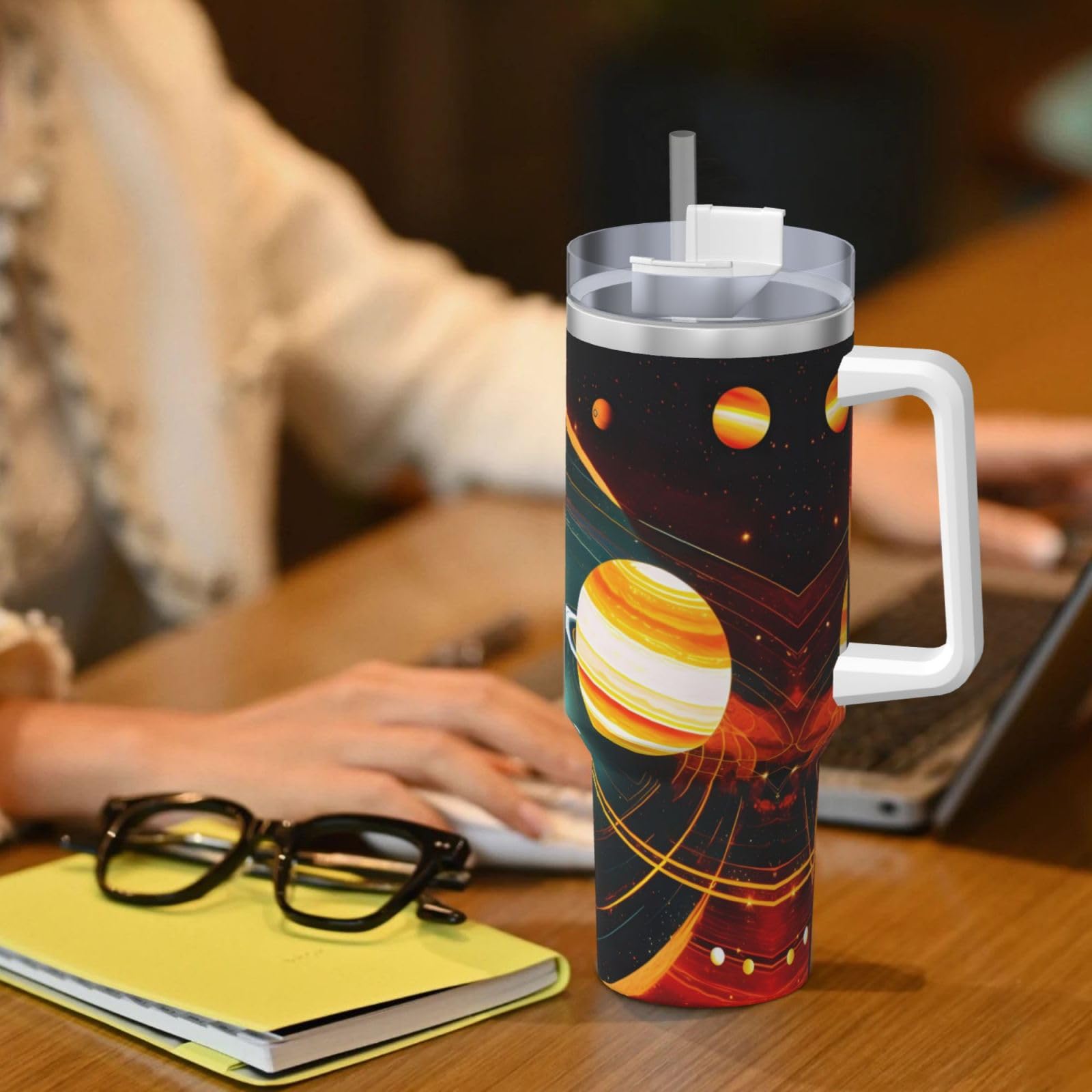 Solar System Jupiter Saturn Wasserflasche aus Edelstahl, doppelwandig, isoliert, mit Griff und Strohhalm-Deckel, 1,2 l