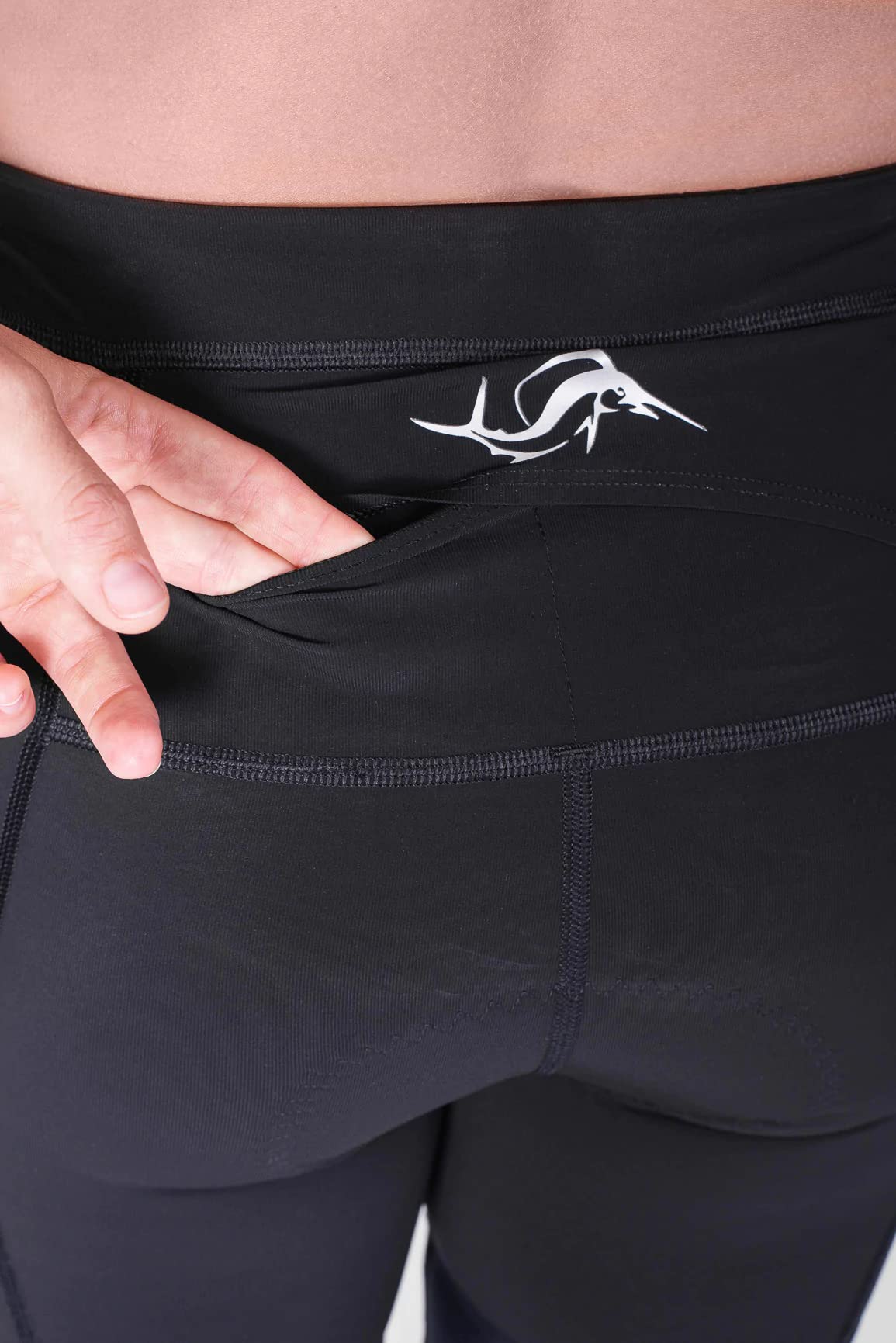 Sailfish® Triathlon Hose Damen Trishort Perform | Kompressionsshorts mit Sitzpolster für Wettkampf & Training | Funktionale Trishorts Damen für Radfahren, Laufen & Triathlon