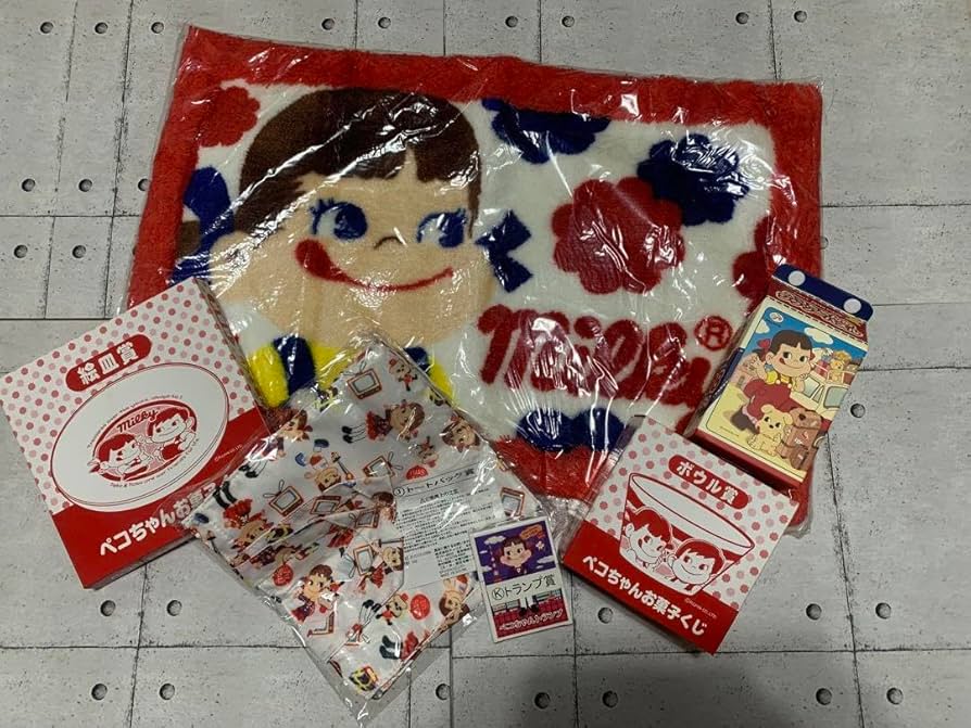 【匿名配送】ペコちゃんグッズセット Amazon.co.jp: ペコちゃんグッズセット : おもちゃ