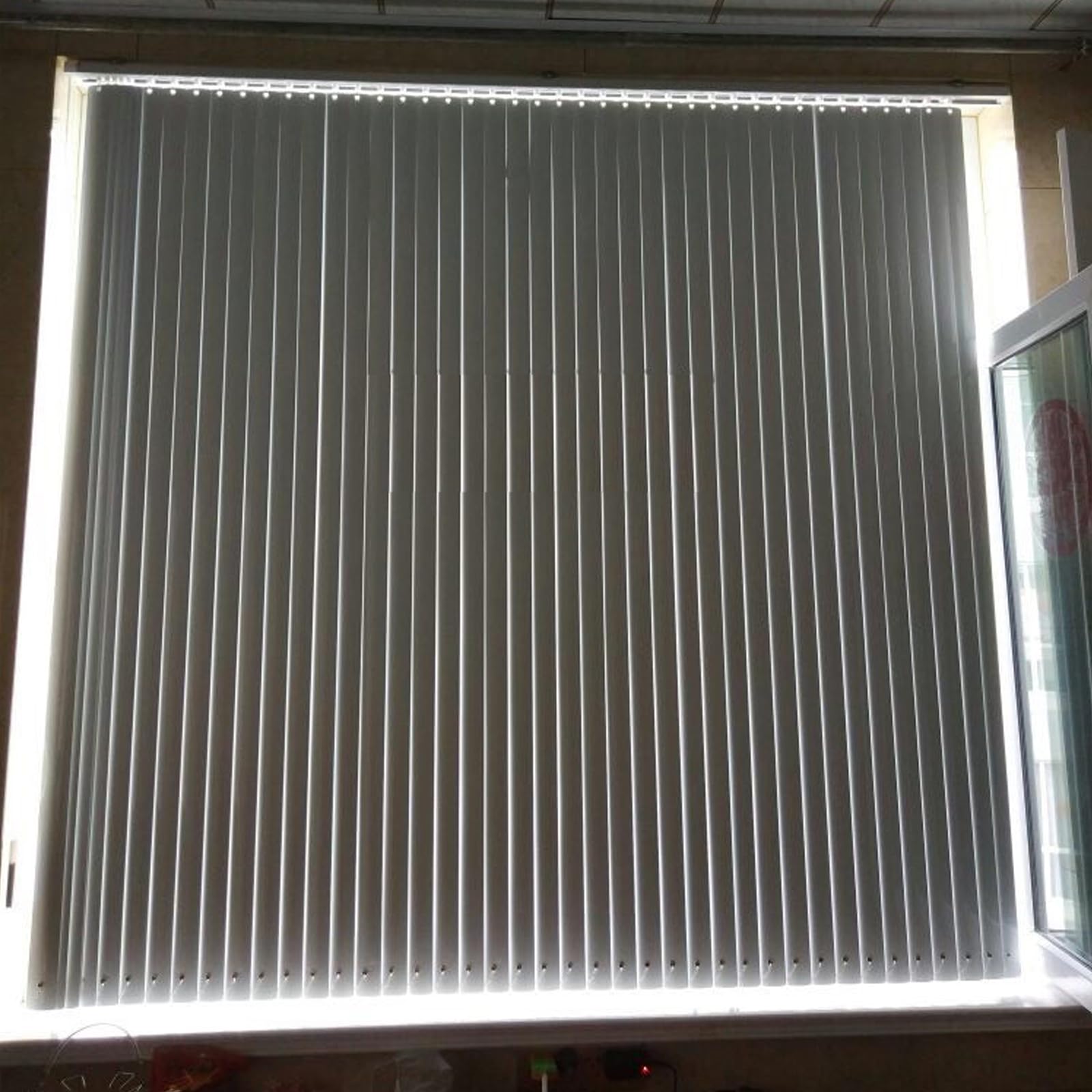 Wodoodporne aluminiowe żaluzje weneckie – regulowane rolety przesuwne, filtrowanie światła, zasłony prywatności do domu i biura, 90 x 155 cm, idealne do okien i drzwi