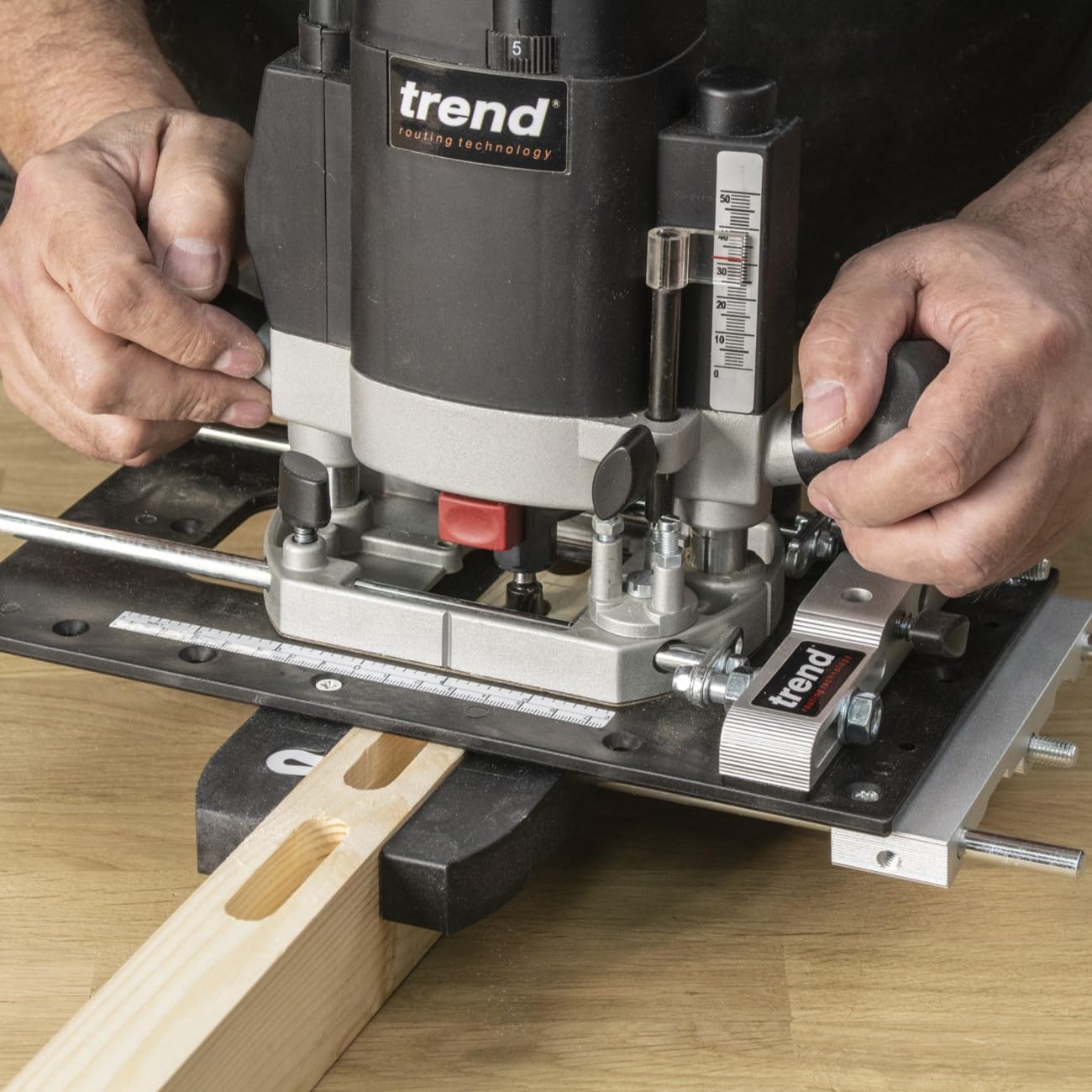 Trend Urządzenie CRB Mortise and Fluting, przyrząd do użytku z podstawą routera kombinowanego, CRB/MF