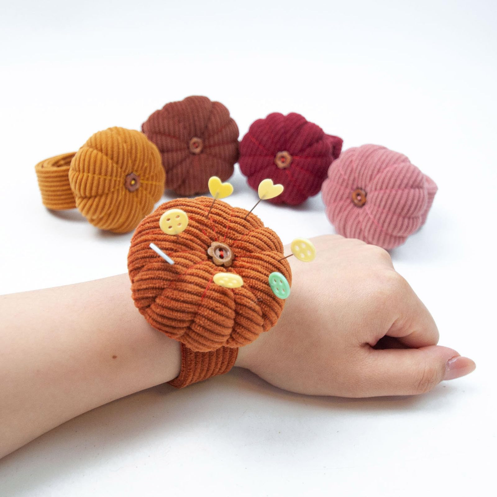 Handgelenk-Nadelkissen – Niedliches Kürbis-Design Mit Armband, Praktisch Für Nähen & Basteln, 6x6 Cm, Baumwolle