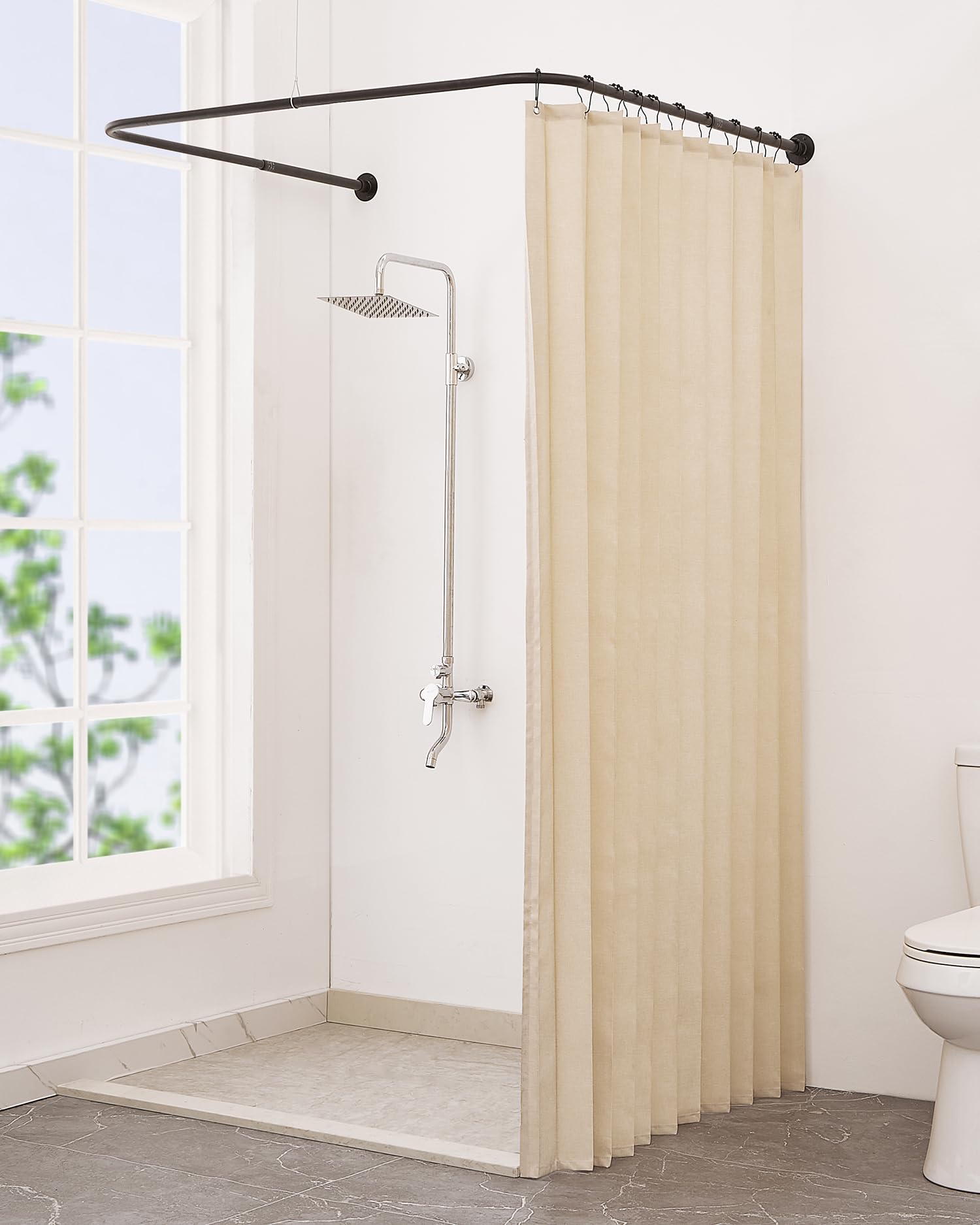 Barra de Ducha en Forma de U para Esquina, Ajustable [Lados: 60-132 cm, Centro: 79-119 cm] - Barra de Ducha de Tubo Grueso con 12 Ganchos y Soporte de Techo para Baño e Exteriores, Negro Mate