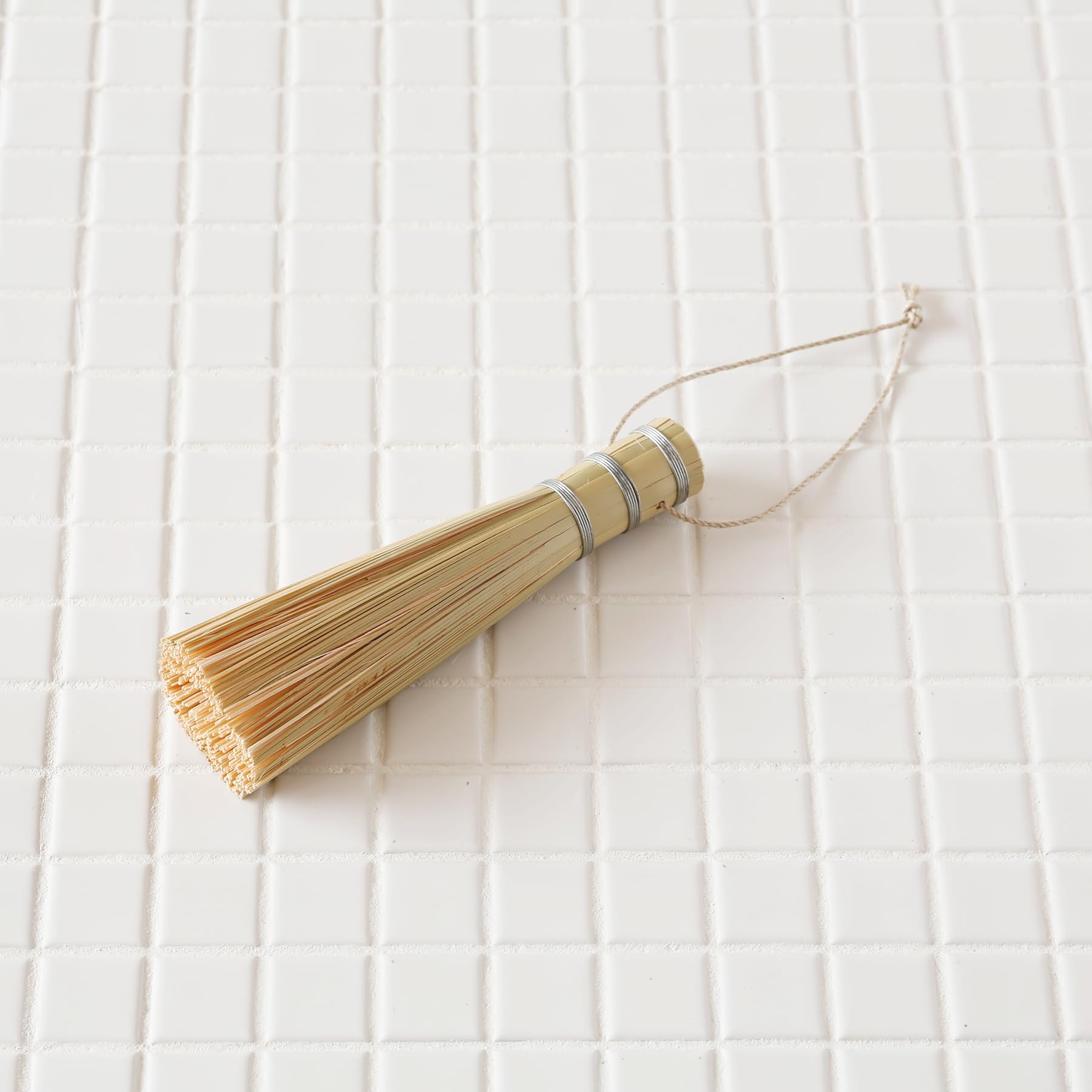 KAGOYA Sasara Bamboo Brush for Frying Pans and Woks (5.9inch(with strings))