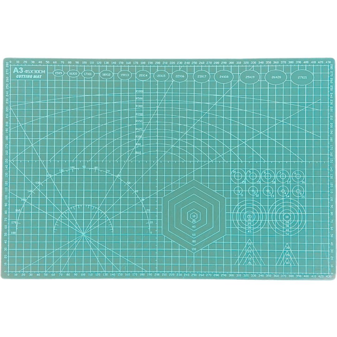 HOT BARGAINS A3 Size Self-Healing Cutting Mat 45 x 30cm, 5-Ply Green Craft Board, Recycled PVC Hobby Mat for Sewing, Quilting & Crafts (A3 (45 x 30 cm))