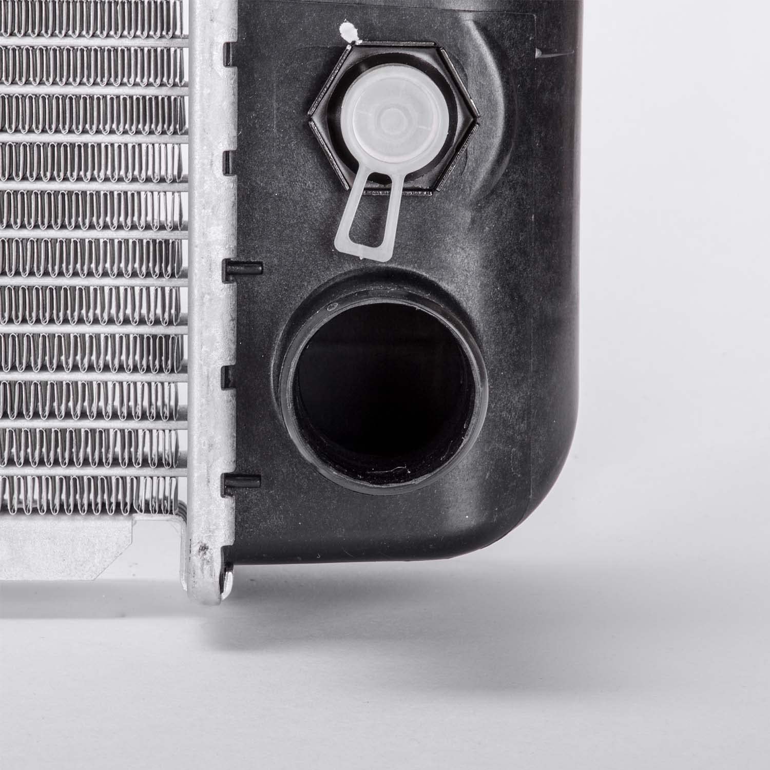 Amazon.com: TYC 1693 Radiator Compatible with 1995-2000 Chevrolet