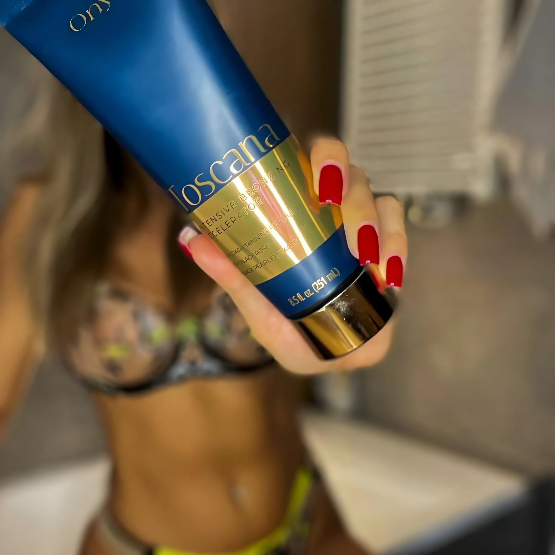 Toscana - balsam do opalania w solarium, krem przyspieszający opalanie oraz brązujący skórę, biały bronzer z formułą odżywczych olejów, efekt ciemnej opalenizny bez plam i smug