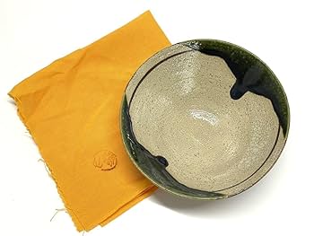 Amazon.co.jp: G691 保管品 織部焼 松本鐵山 平茶碗 共箱 抹茶碗