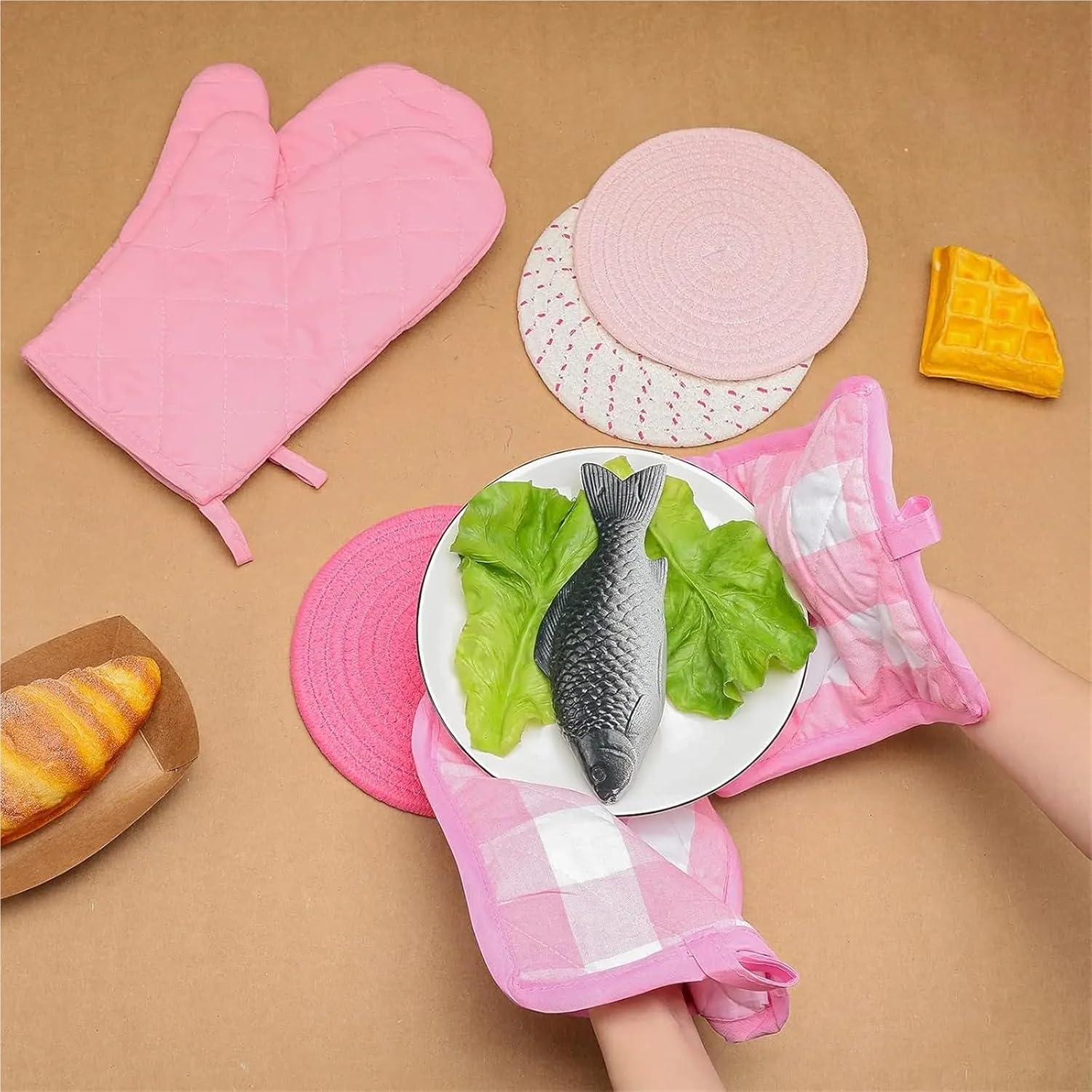 Pink Cotton Plaid Oven Mitts & Pot Holders Set, Heat Kitchen Gloves for Women Gifts