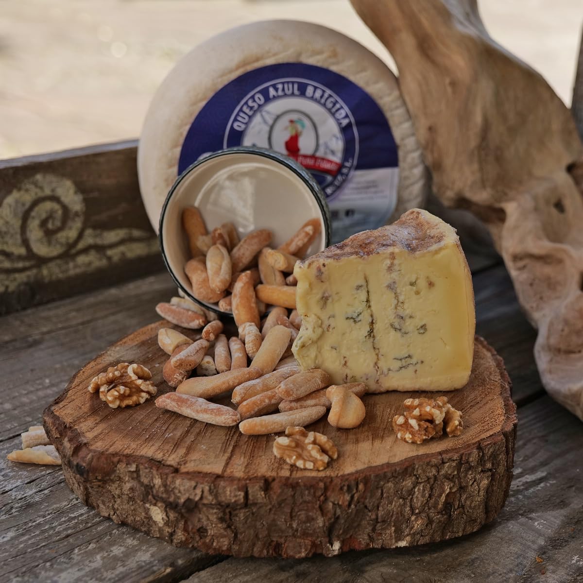 LA PASIEGA DE PEÑAPELADA Queso Azul Brígida, PACK 2 Cuñas 350 gr (aprox) Al vacío - Sabor Intenso y Cremoso - Elaborado con Leche Pasteurizada de Vaca - Calidad Artesanal Española