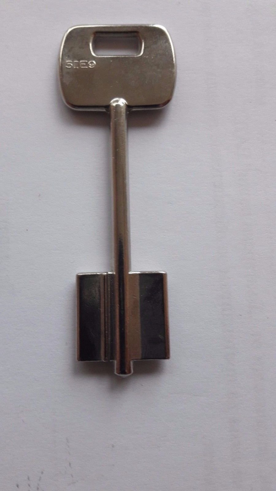 5IE9 SILCA/ISEO Key Blanks/Llave Gorjas/Chiavi Grezza