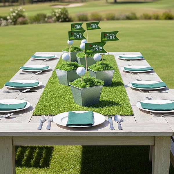 Cohesive Golf-Themed Table Arrangements