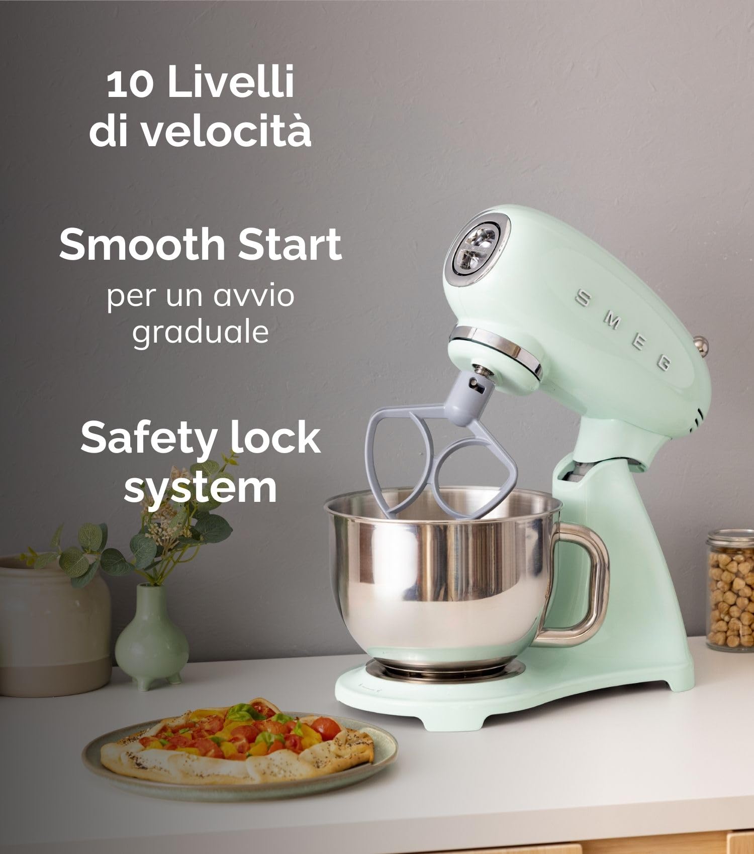 Smeg, Impastatrice Planetaria Full Color SMF05CREU, 10 Livelli di Velocità, Funzione Smooth Start e Steady Mix, Ciotola da 4,8 L, Blocco Motore, 3 Fruste e Gancio Impastatore, 800 W, Panna