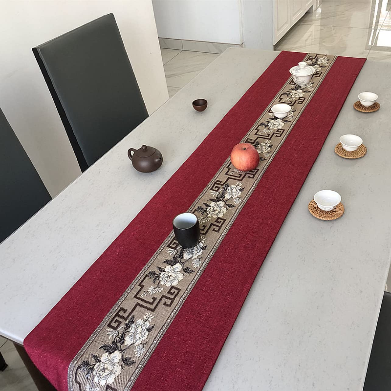 Amazon｜YJFFQ テーブルセンター 32*180cmメタリック レース ビニール