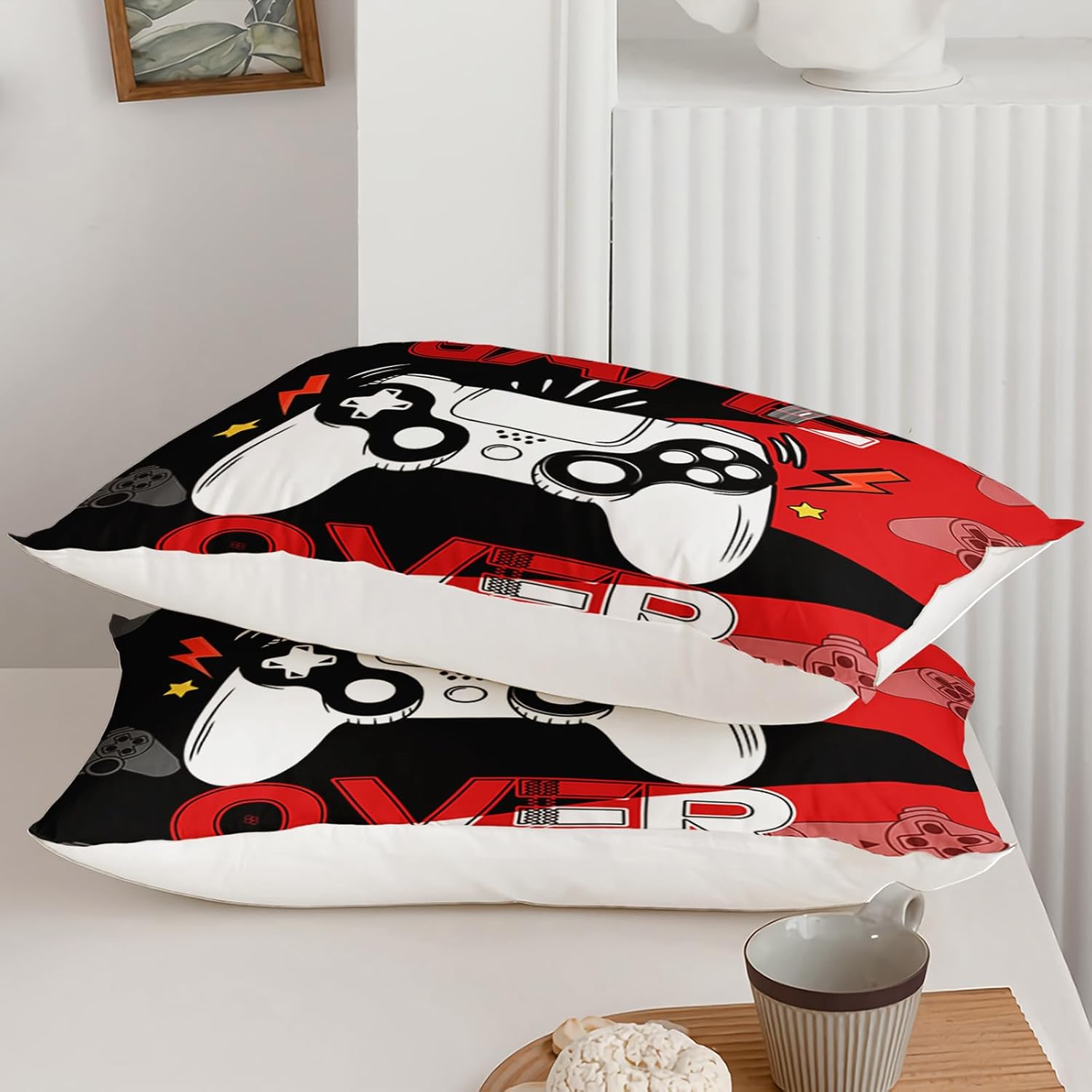Axolotl Gamer Comforter Set Queen, 3Pcs Gaming Gamepad Bedding for Men, Games Console Bedding for Adults Room, Video Game Controller Room Decor Gaming Bed Set 1 Comforter with 2 Pillowcases, Black Red