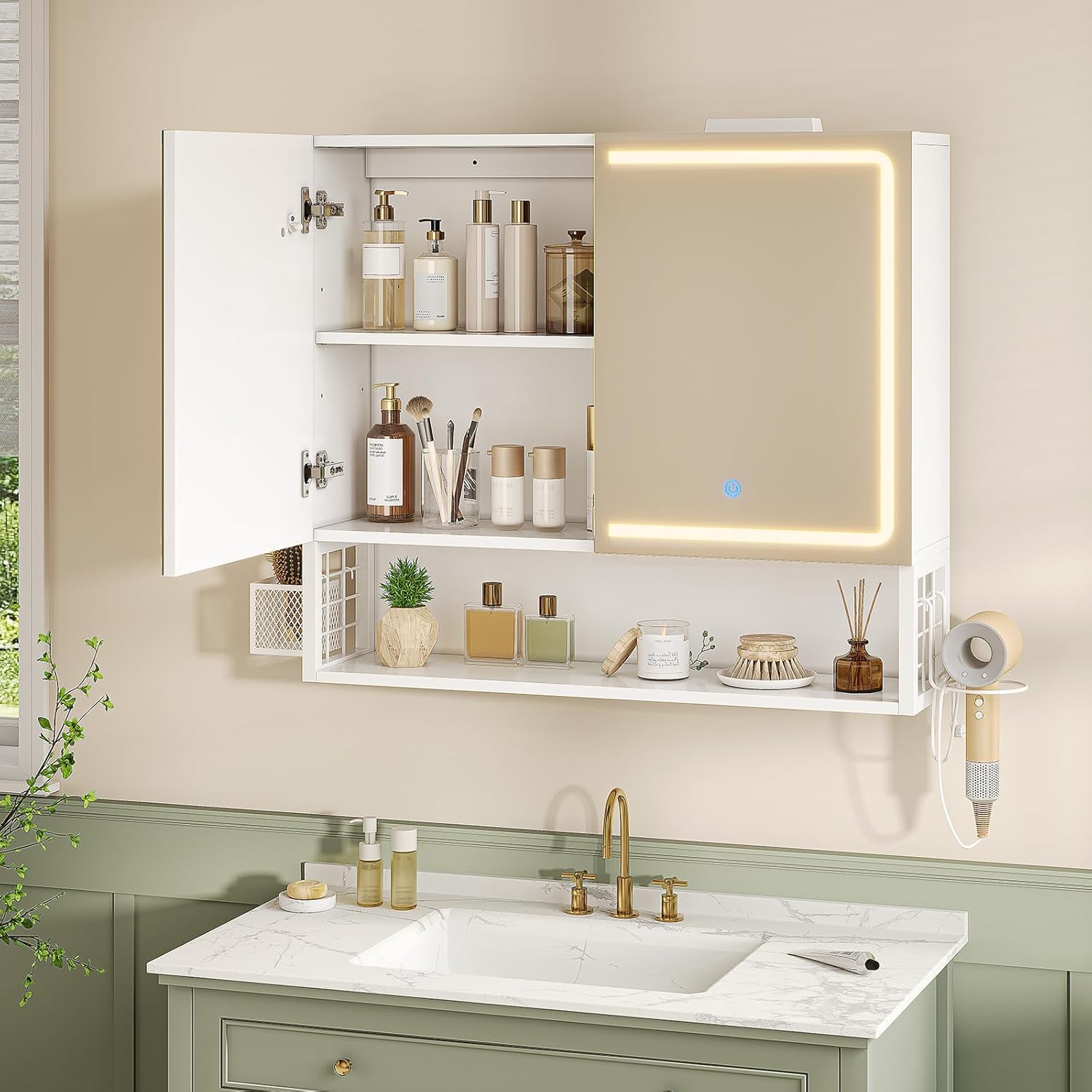 Specchio Bagno 70x16x60 cm con Luce LED Regolabile, Specchio Bagno Contenitore con Mensole Regolabili, Mobile Specchio Bagno con Presa Elettrica e Supporto per Asciugacapelli, Controllo Touch