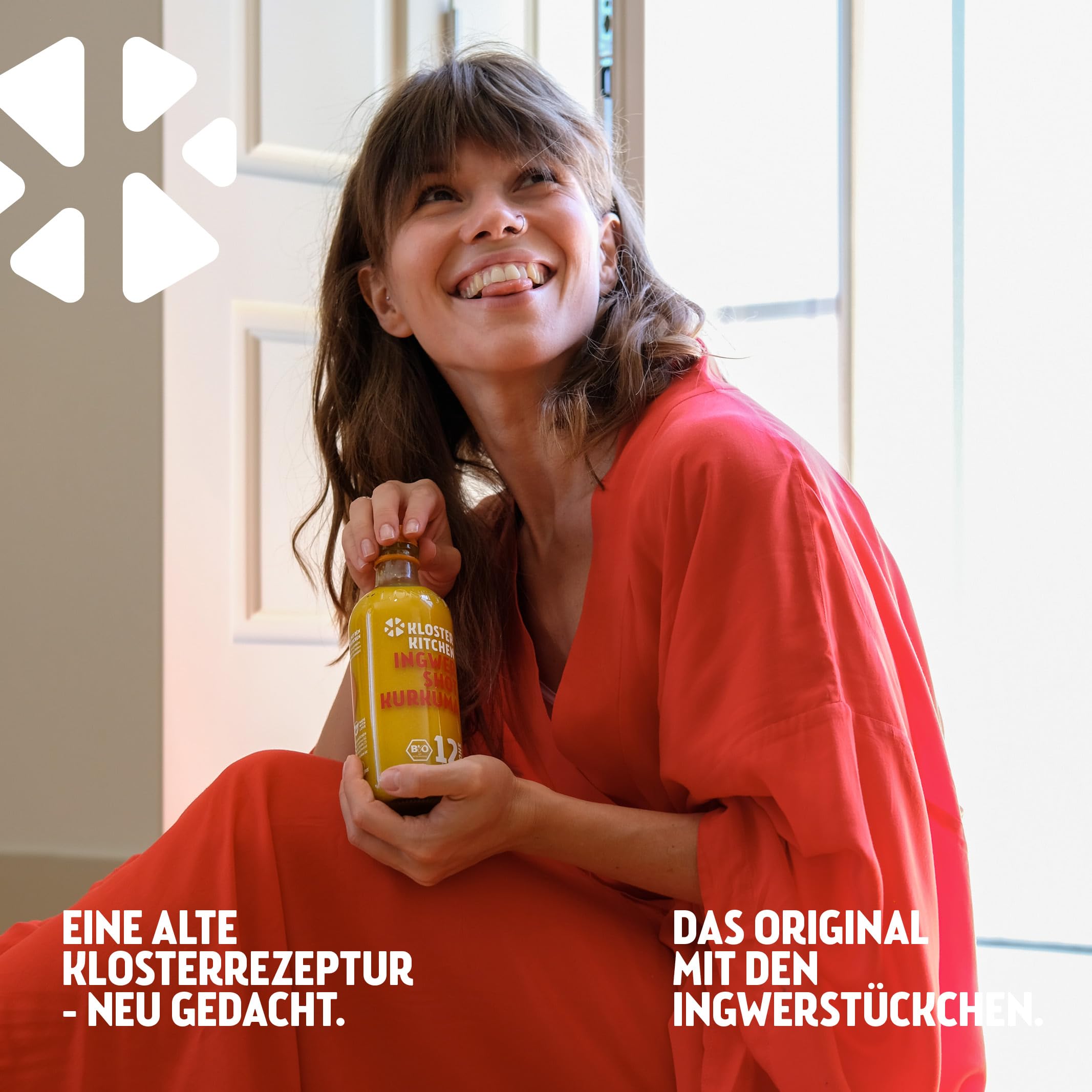 Kloster Kitchen Organic Ginger Shot Turmeric 12SHOTS 6x 360 ml con trozos de jengibre auténtico, en botella de cristal, vegano sin aditivos y con dulzor natural (incl. 1,50 € de depósito)