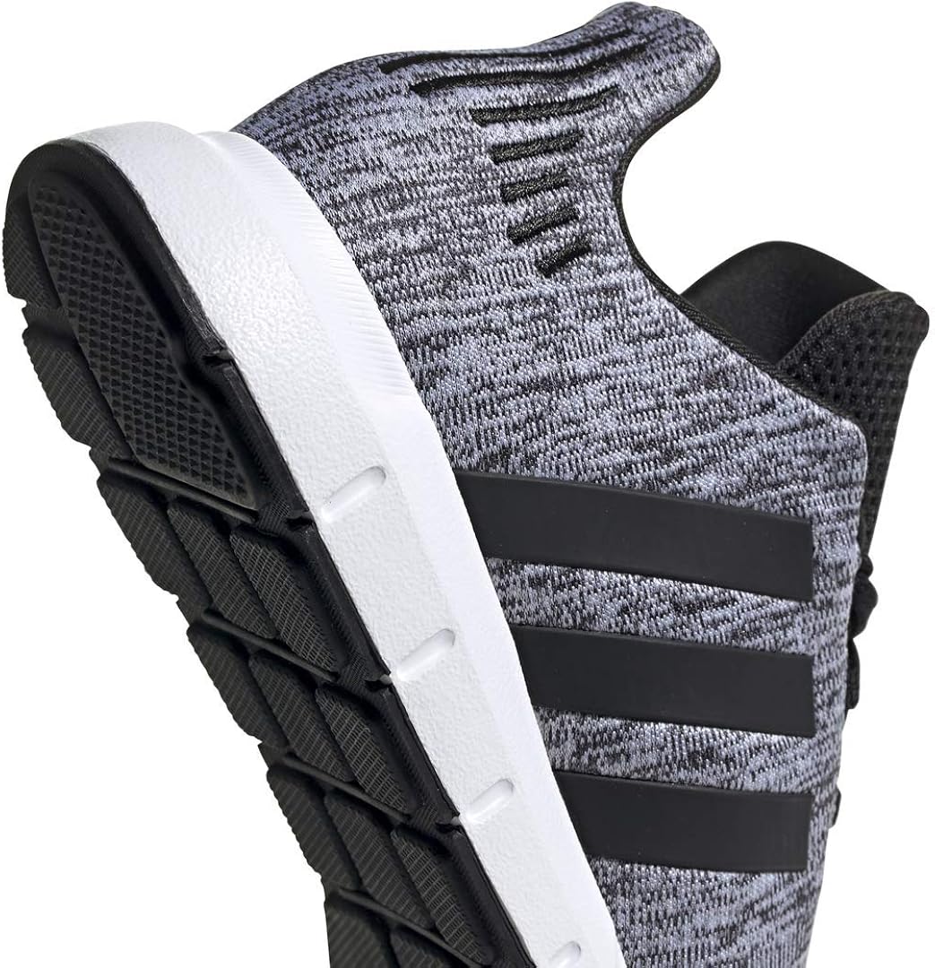 adidas Originals unisex-child Swift Run 5.5 Big Kid White/Black