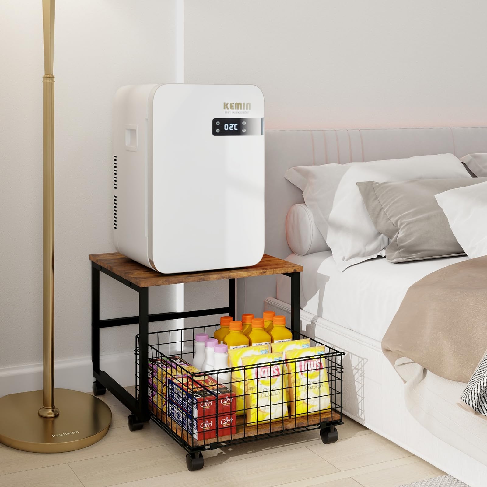 PUNCIA Soporte de Frigorífico con Cesta Metálica Base Móvil para Refrigerador con Ruedas Mueble Congelador Estantería para Nevera con Cesta Extraíble de Almacenamiento para Cocina Salón Oficina Retro