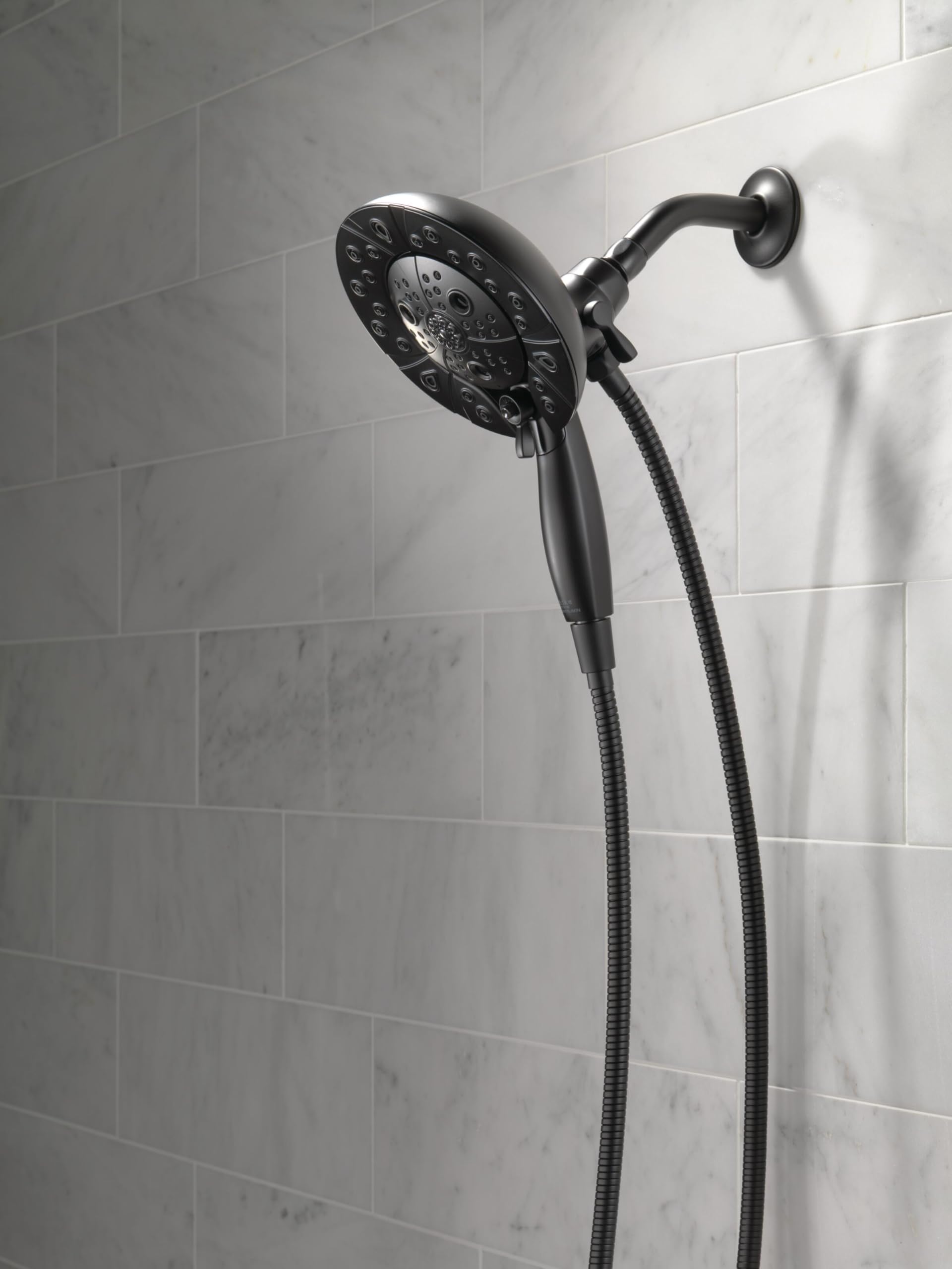 Delta 58480-pk In2ition H2Okinetic 5-setting TWO-IN-ONE alcachofa de ducha, 58480-BL-PK