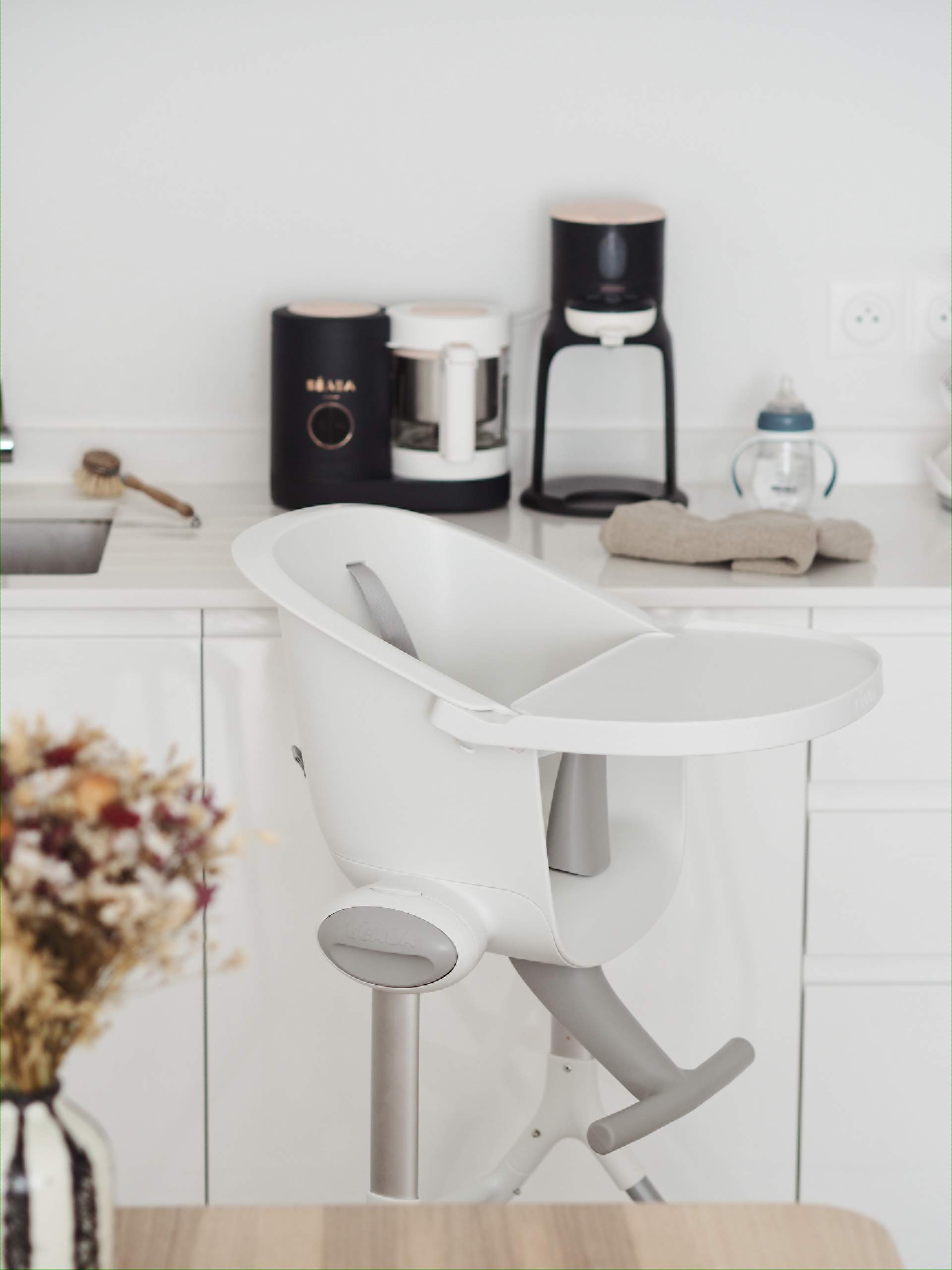 BÉABA - Up&Down, Seggiolone Pappa, per Bambini e Neonato, Ergonomico, Evolutivo, con Ripiano Rimovibile, 6 Altezze Regolabili, Comodo, di Design, Materiali robusti, Prodotto in Francia