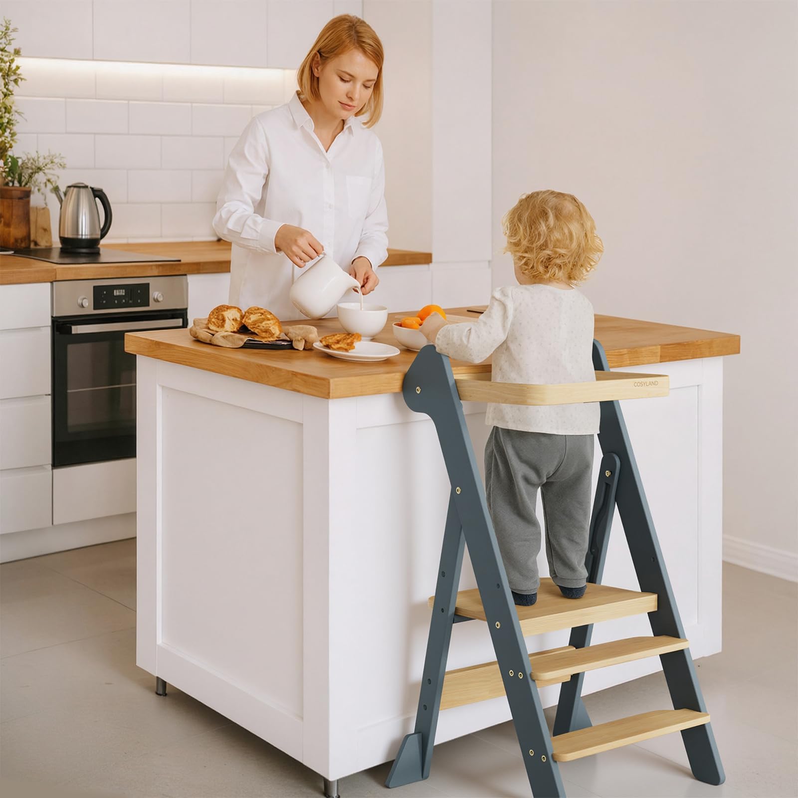 COSYLAND Lernturm ab 1 Jahr klappbar – iF Design Award Gewinner, höhenverstellbarer Lernturm mit Sicherheitsnetz, Montessori Learning Tower/Lernstuhl für Kinder, Holz (Schieferblau & Natur)