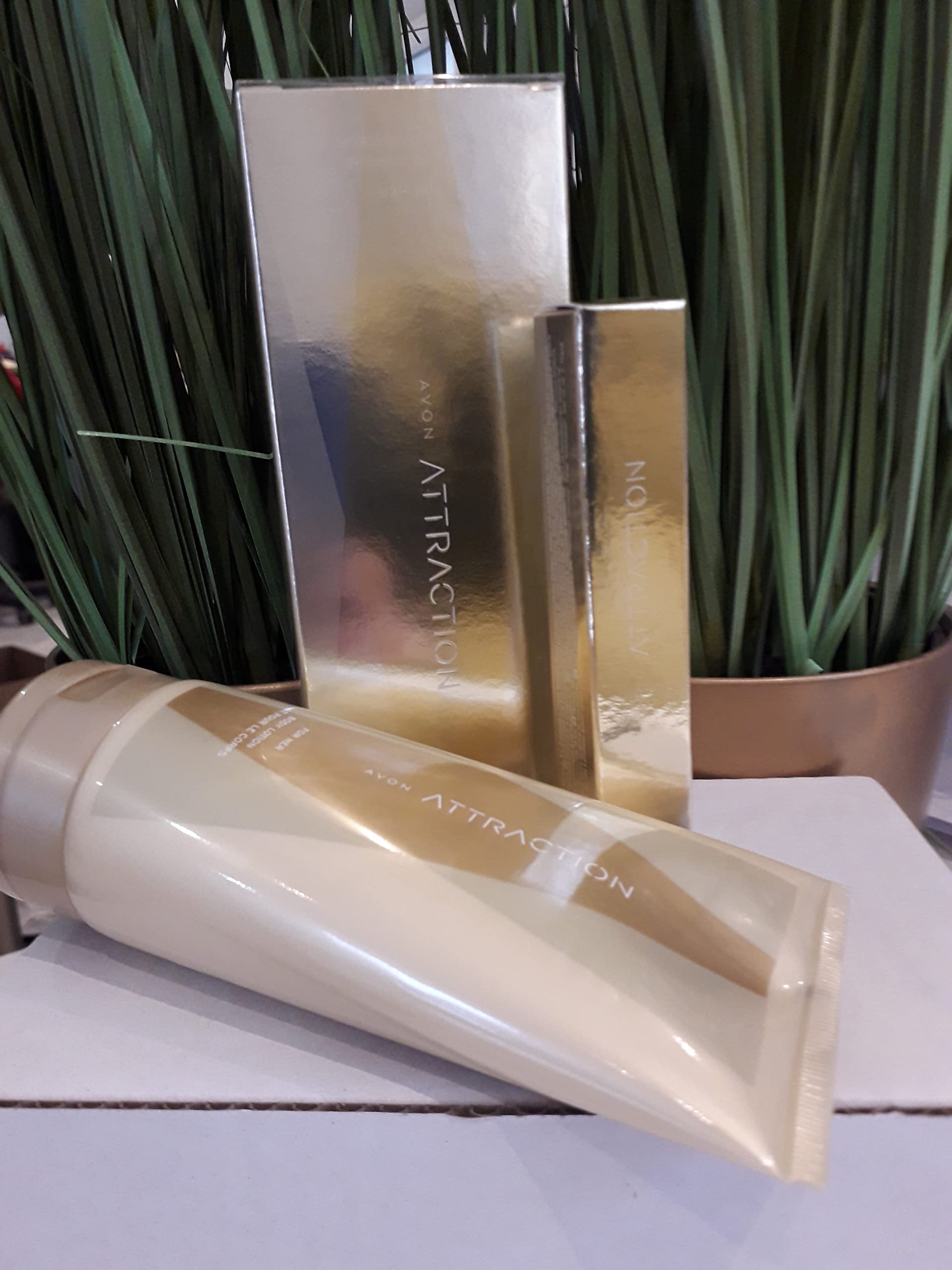 Avon Set Attraction per lei Eau de Parfum + lozione per il corpo + spray tascabile