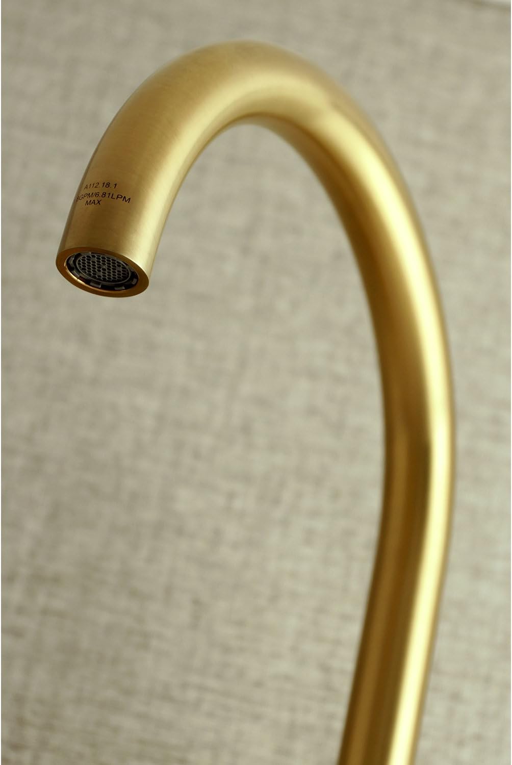 Bеѕt Quаlіtу 🔥 Kingston Brass Concord 8-Inch Adjustable Center Wall Mount Kitchen Faucet, Brushed Brass