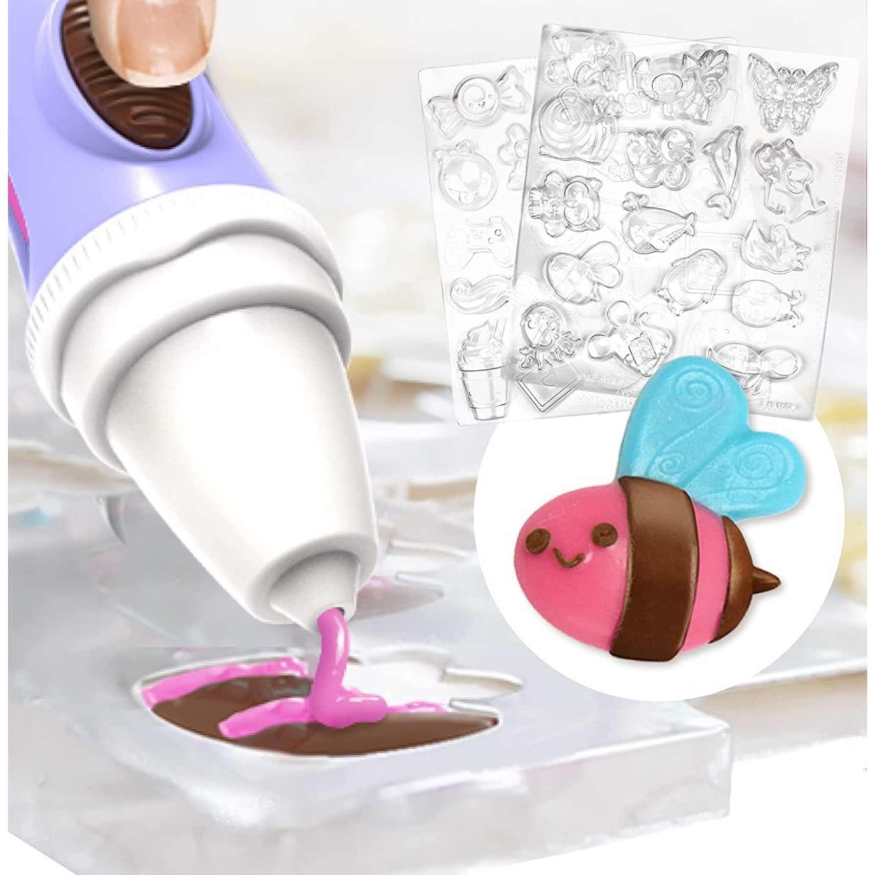 Cefa Toys Cefachef Chocodecora, Juego Educativo Para Crear Y Decorar Repostería Con Chocolate, Incluye 40 Moldes Y Libro Guía, Pilas AAA No Incluidas, Apto Para Niños +6 Años