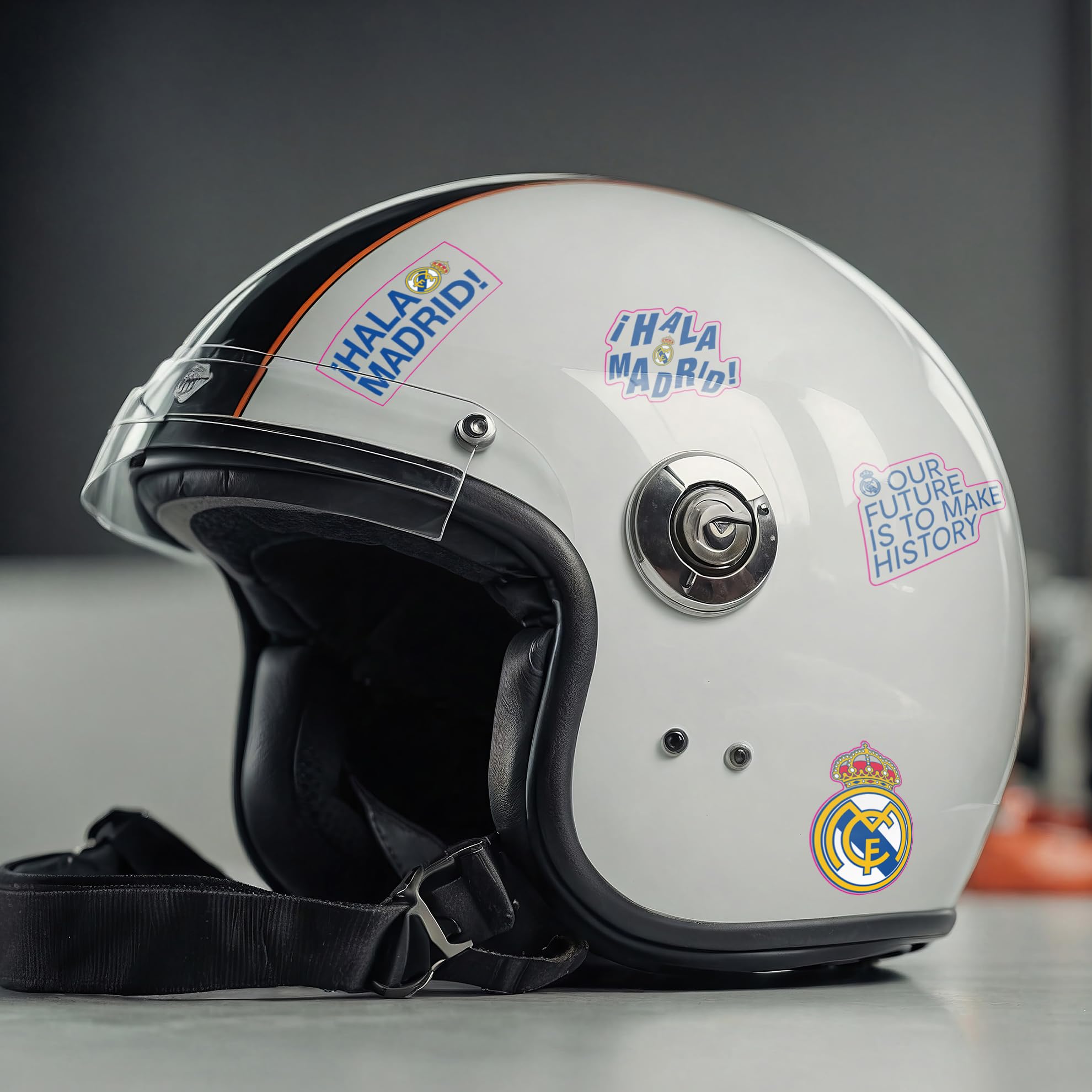 Adesivo da parete in vinile Real Madrid 70 x 40 cm stemma del club