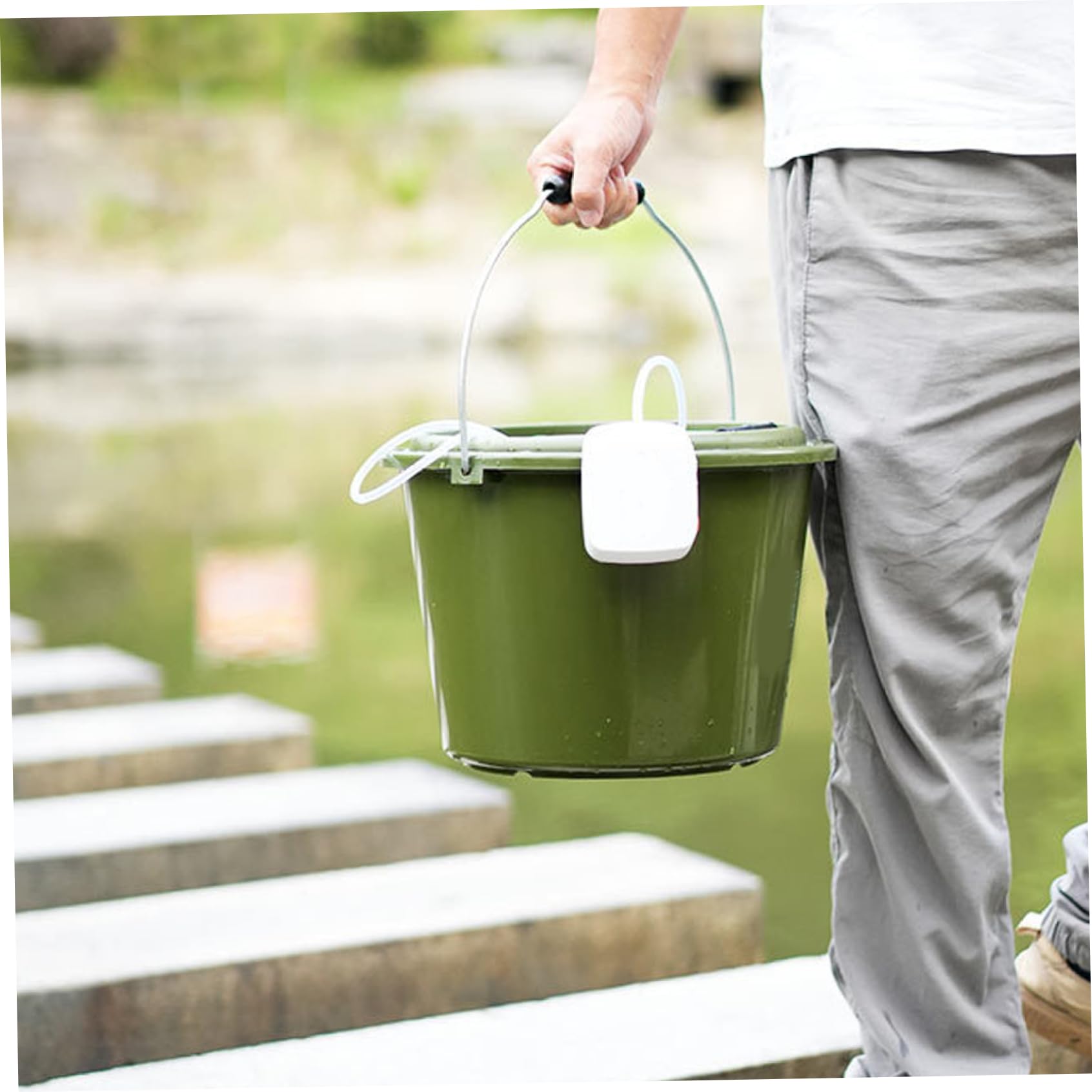 Secchio da Pesca con Coperchio, Secchio Esca Vive Leggero 5L con Foro di aerazione e Contenitore di Trasporto di Pesce per Esterno