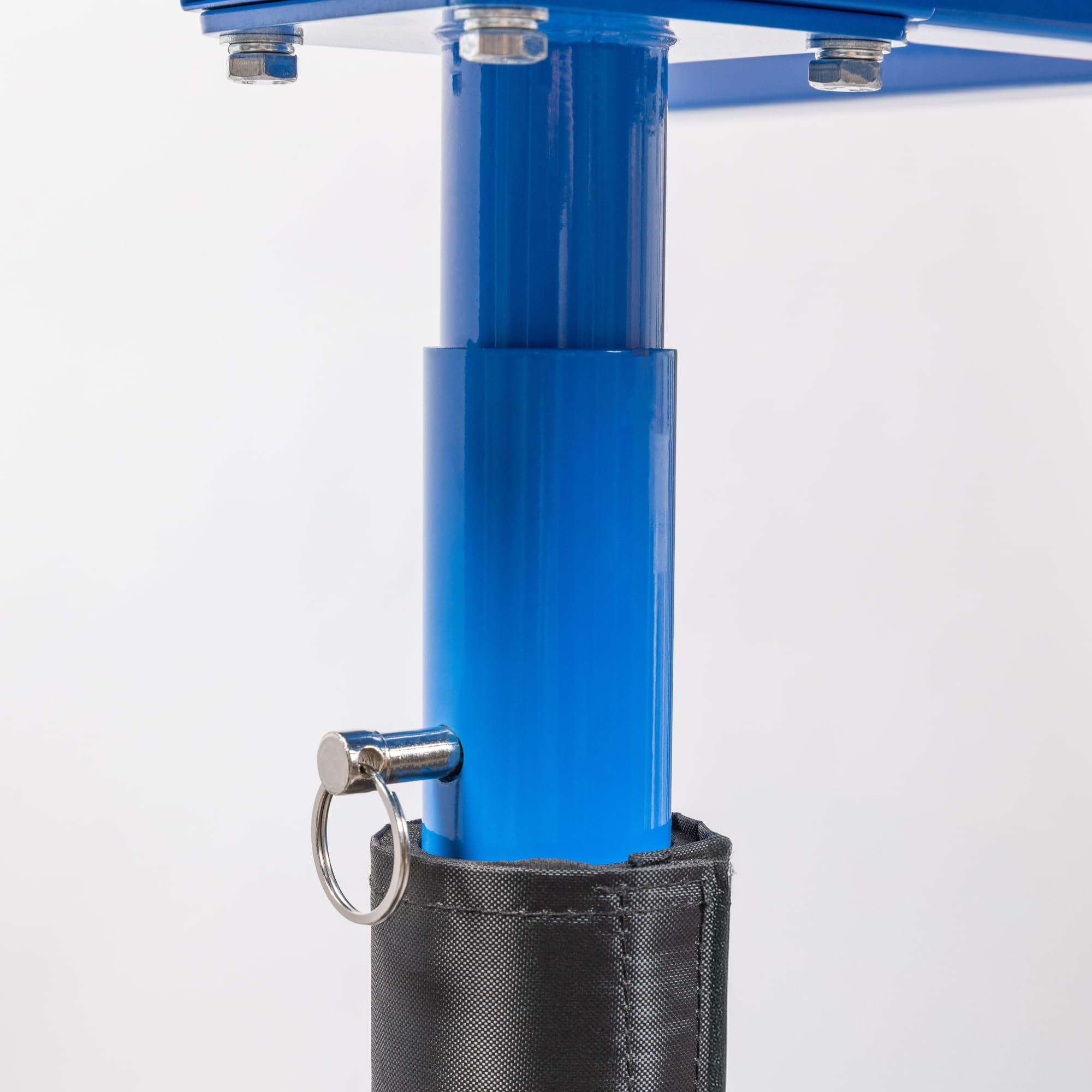 Högert Technik Mesa de Trabajo móvil HT7G564, Altura Regulable 86-120 cm, Capacidad 30 kg, Estructura en H para Taller, 4 Ruedas giratorias TPR con Freno, Azul-Negro