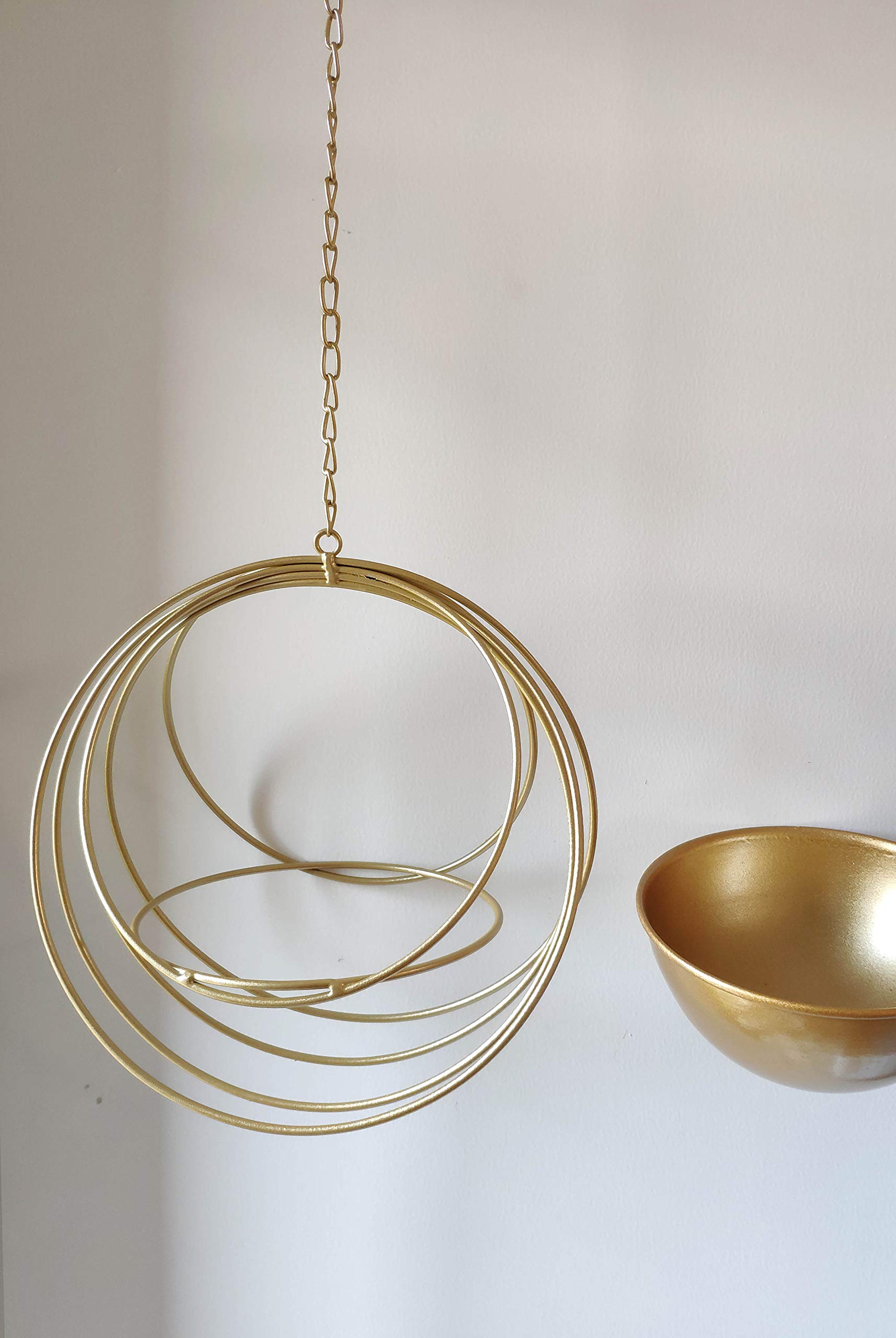 RISEON Boho-Blumenaufhänger, Metall, geometrischer hängender Pflanzgefäß, moderner Pflanzgefäß, Mitte des Jahrhunderts, minimalistischer Übertopf für drinnen und draußen, Hochzeitsdekoration (Gold)