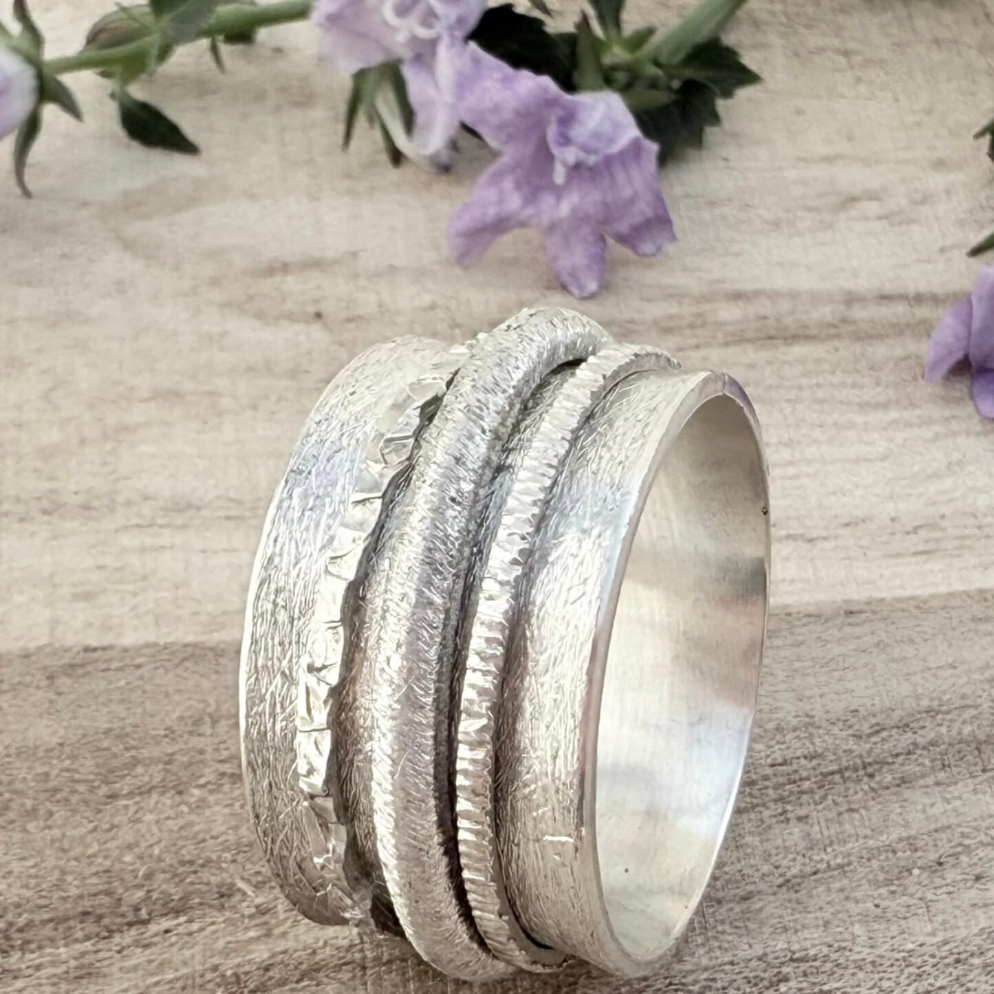 Breiter Damenring Silber 925 Matt 13mm - Moderner Drehring Anti-Stress - Handgefertigter Fidget-Statement-Ring