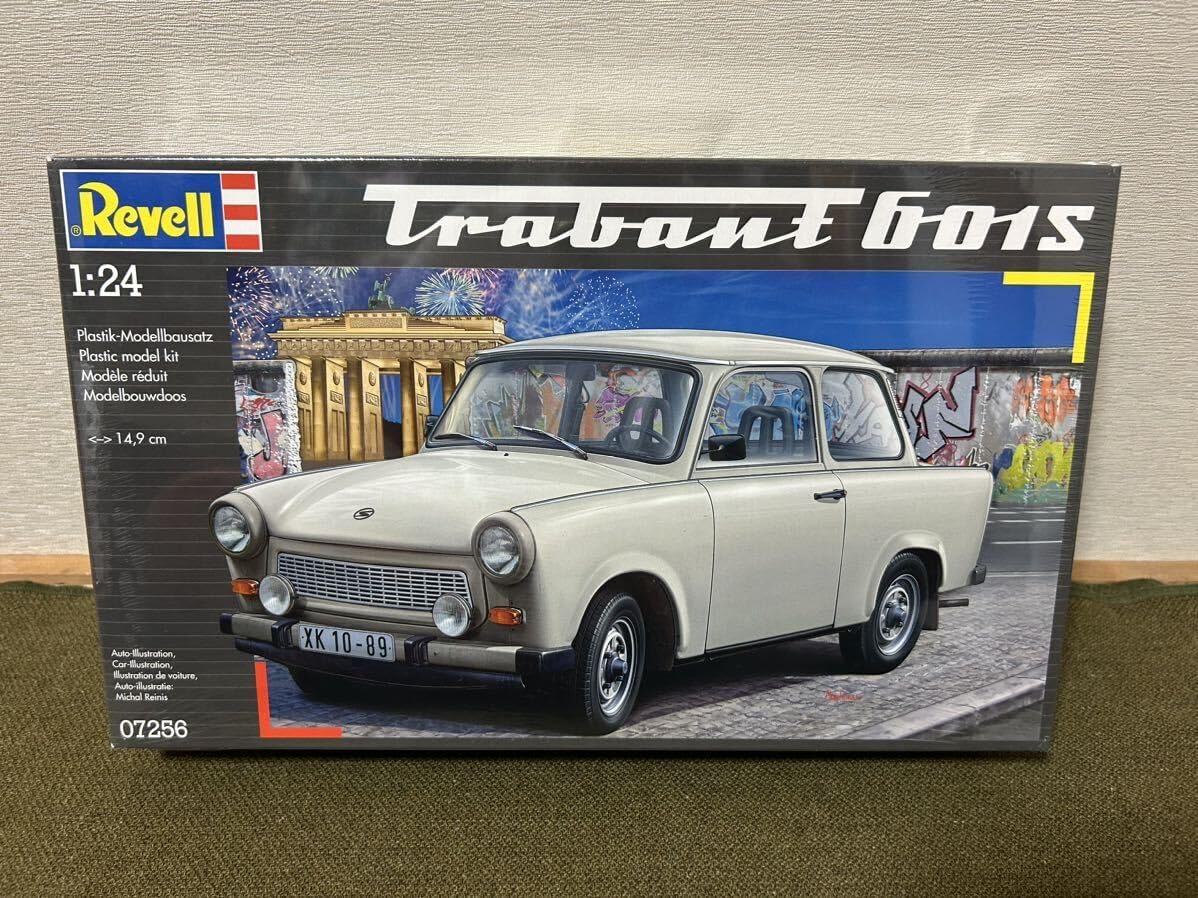 1/24 Revell/レベル トラバント 601S プラモデル レベル 未組立