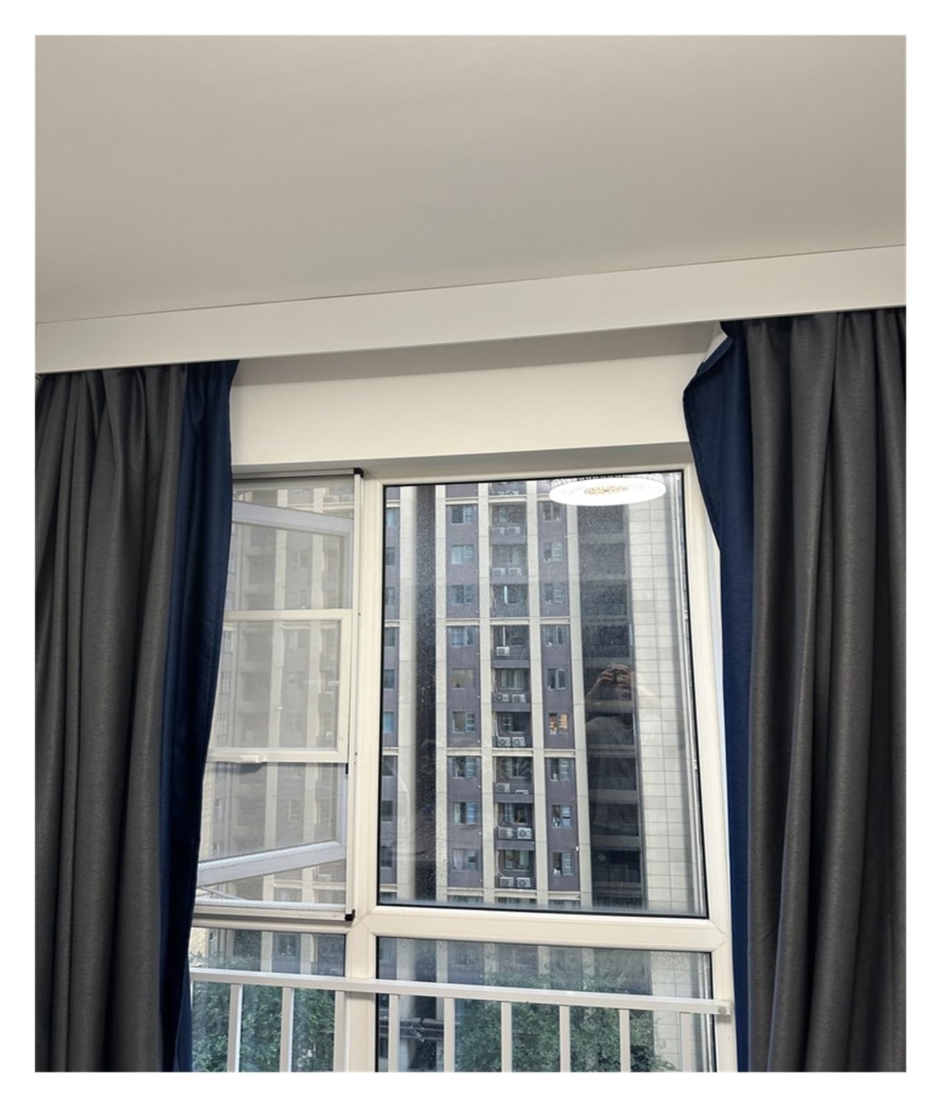 Cornisa de aluminio para cortinas con soporte de pared recortable a 2.1 metros