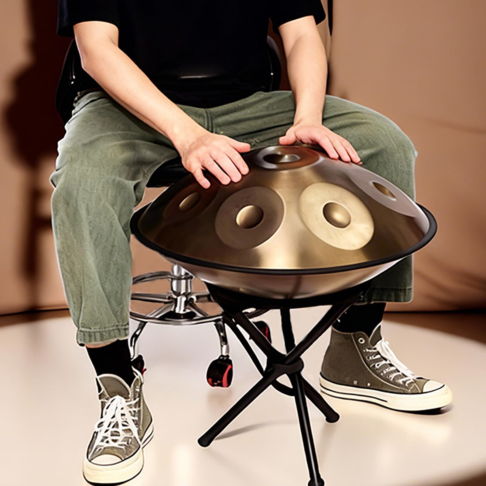 Handpan D Kurd 9 Noten, Stahl Handpan Instrument Komplett-Set mit Tasche, Ständer, Schlägel, Sitz und Zubehör, Handpan für Anfänger & Profis, Ideal für Meditation, Musiktherapie und Freizeit
