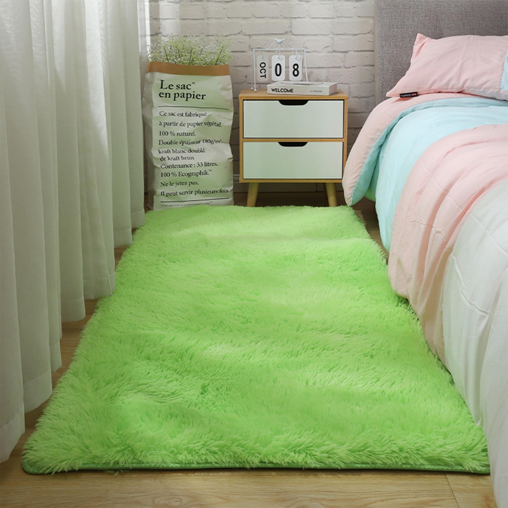 Puszysty Dywan Shaggy Nowoczesny 110 x 210 cm Antypoślizgowy Spód Miękki W Dotyku Dywaniki Z Krótkim Włosiem Fluffy Nadają Się Do Prania Do Sypialni, Salonu, Pokoju Dziecięcego, Delikatna zieleń