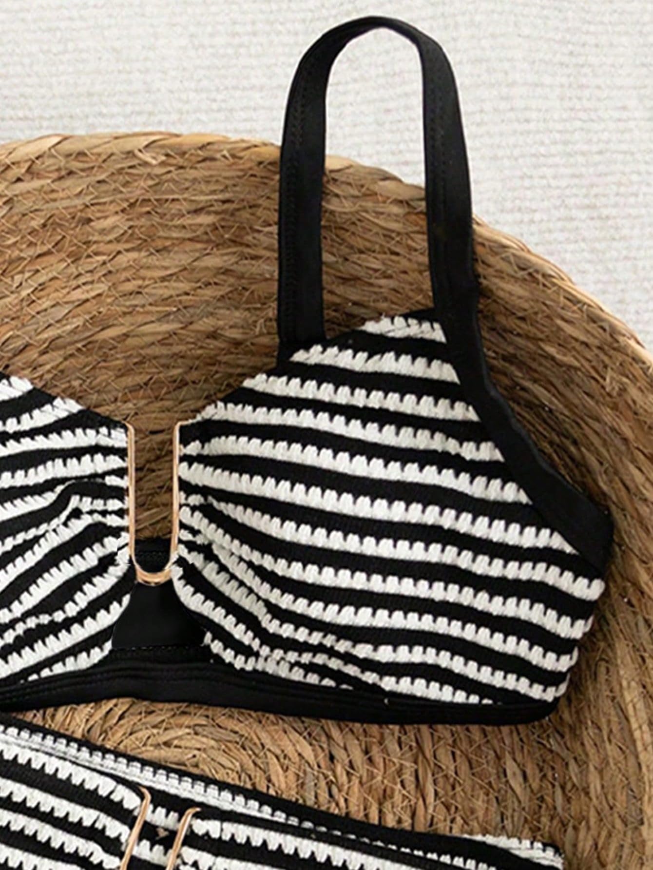 Bikini da donna a righe strutturato a vita alta Set con anello a U Due pezzi Costumi da bagno estivi Nero e Bianco L
