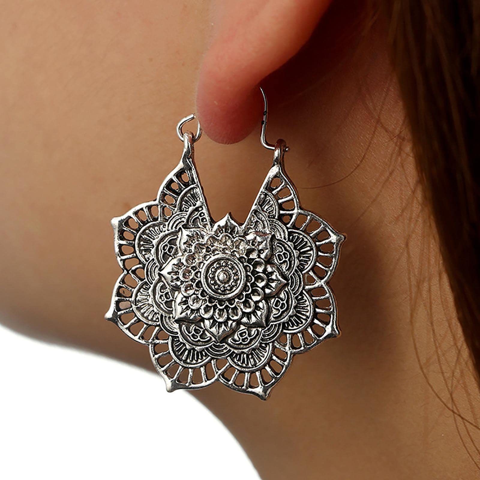 Aneneiceera Boho Mandala Fiore Orecchini Argento Goccia Orecchini Dangle Retrò Tribale Orecchini Dichiarazione Nightclub Prom Etnico Orecchini A Cerchio Gioielli Per Donne E Ragazze (argento