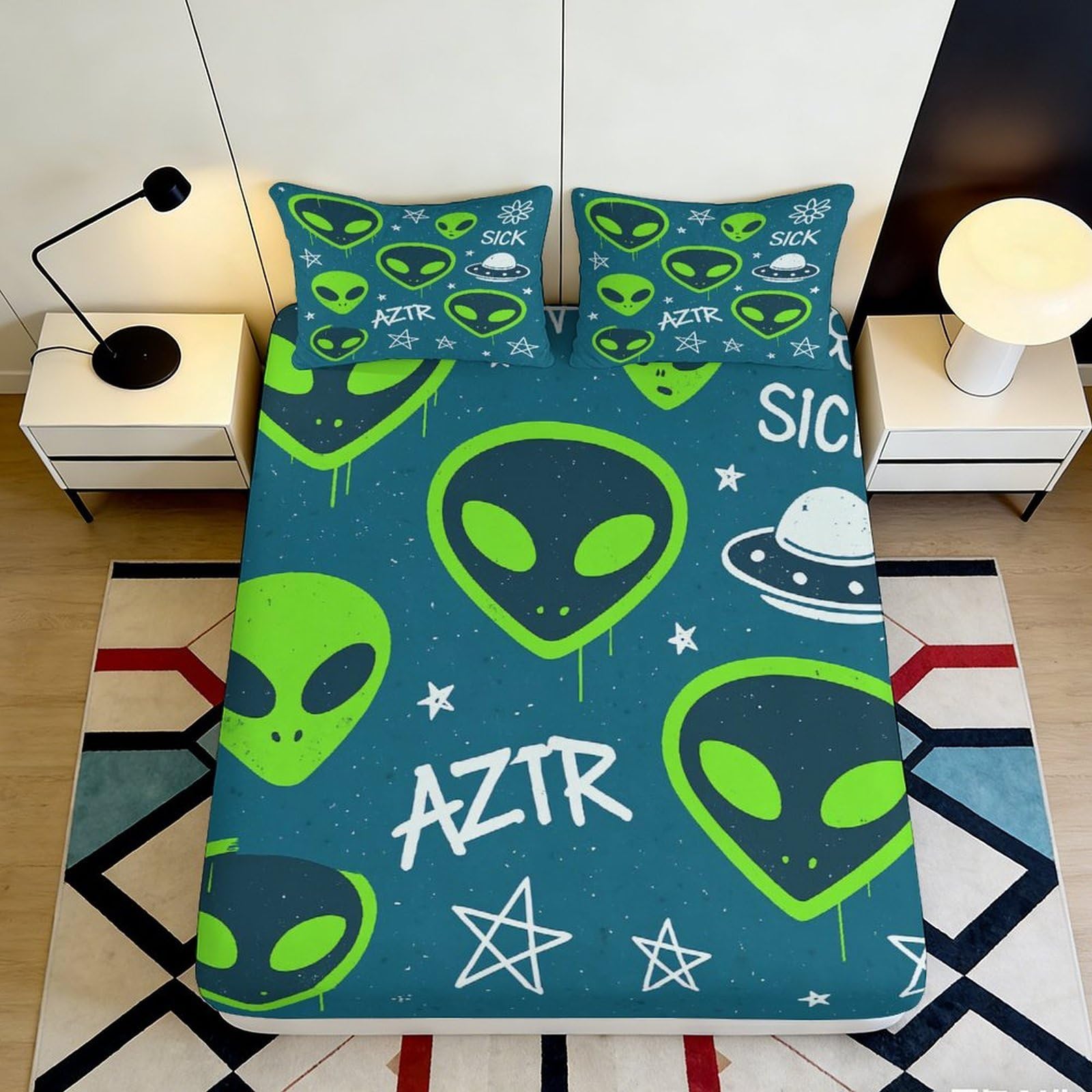 3D Printed Green Alien Fitted Sheet Microfiber Soft Bedroom Decor Cartoon Space Planet Mattress Cover 90x200x25cm