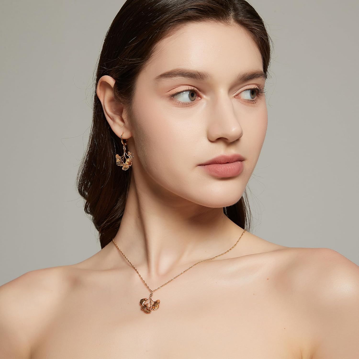 Sylph Gold Necklaces for Women, Infinity/Butterfly/Starburst/Snowflake/Ginkgo Leaf/Flower/Starfish/Four Leaf Clover/Snake Pendant Jewelry Gifts for Birthday