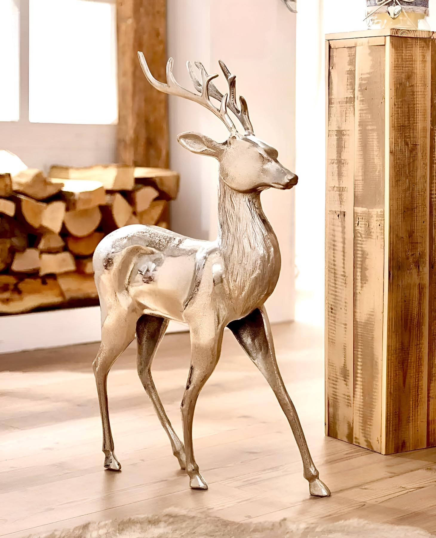 Dekoleidenschaft große Figur Hirsch aus Aluminium, Silber glänzend, edle Skulptur, 65 cm hoch, Tierfigur stehend, Wohnzimmer Deko