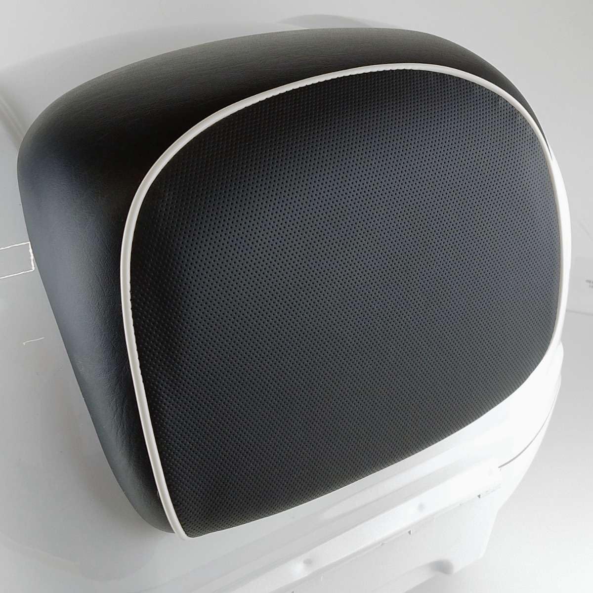 Generico Topcase komplett mit Gepäckträger kompatibel mit Vespa GTS GT GTV weiß von 2006 bis 2024 Komplettset