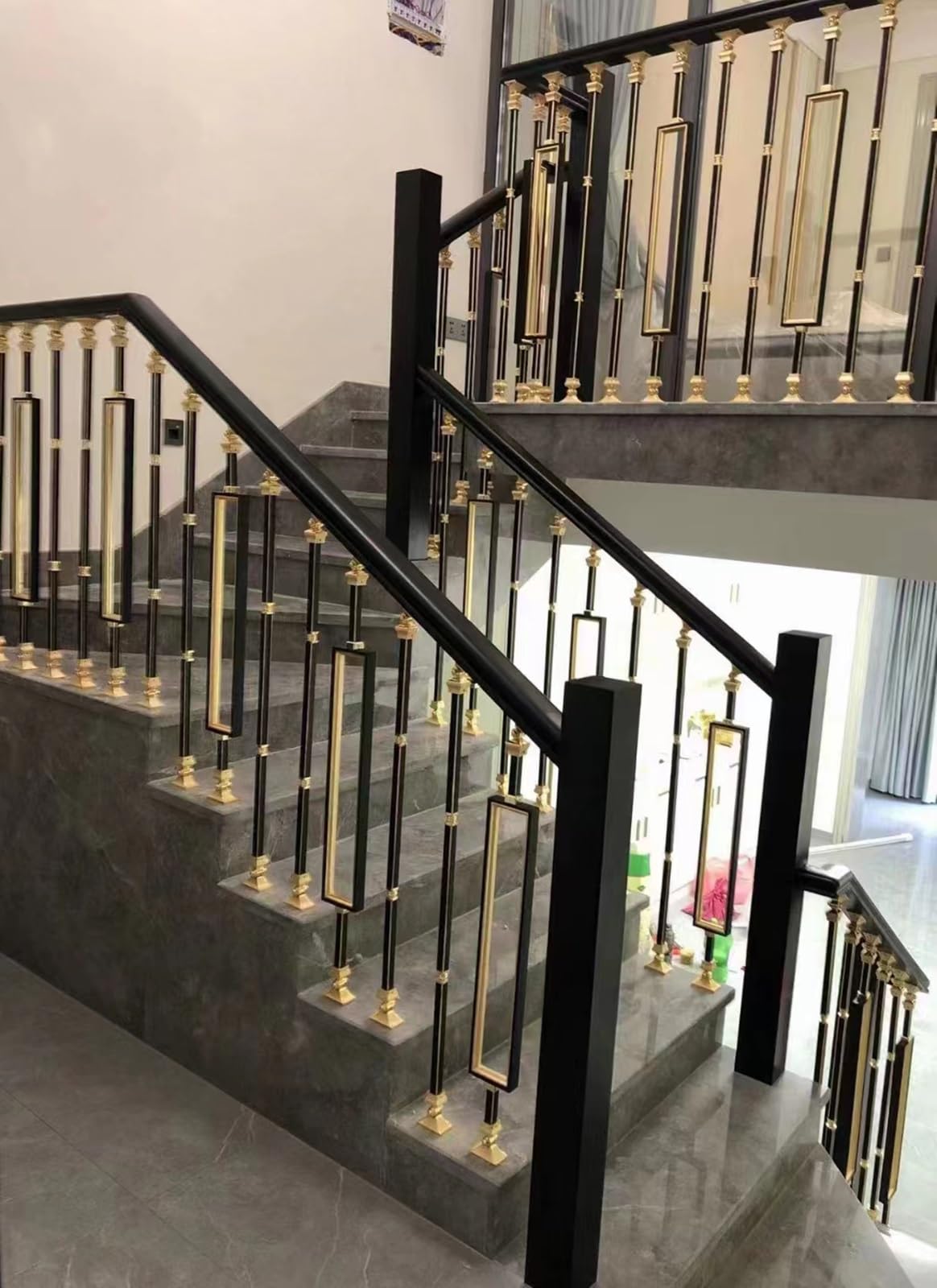 Regulowane czarne słupki poręczy schodowych, 10/8/6/5/4/3/2/1 szt., kwadratowe aluminiowe słupki na balustradę tarasową, odpowiednie do ogrodów/balkonów/mieszkań, ogrodzenie bezpieczeństwa dla
