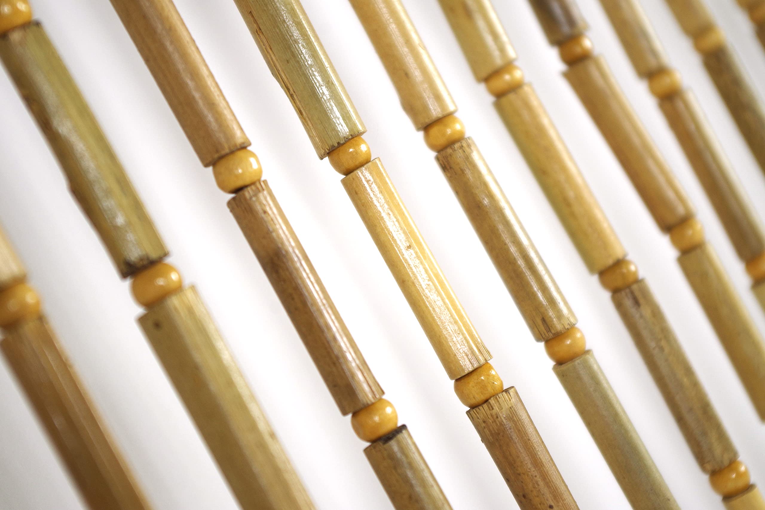 Kobolo Türvorhang BAMBOO 90x200cm braun, Bambus Perlenvorhang mit 31 Strängen je 0,8,cm & Holzleiste, dekorativer Fadenvorhang als Insektenschutz & Raumteiler für Balkon- & Terrassentür, handgefertigt