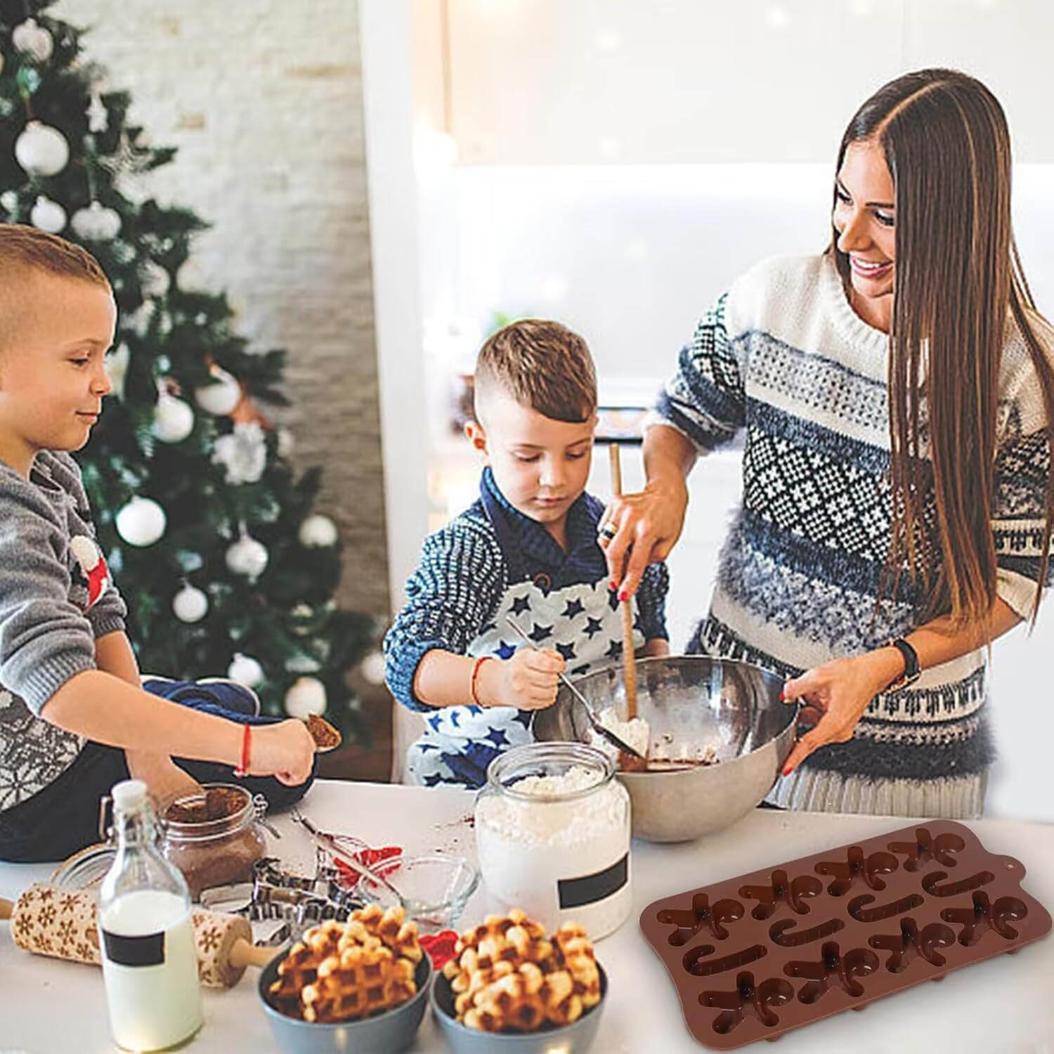 Moule Chocolat Sweetfamily Lot De 2 Moules En Silicone En Forme De Sapin De Noël, 6 Cavités Pour Gâteaux De Vacances, Bonbons, Gommes, Chocolats, Gelée, Savon, Glaçons, Cookies (rouge + Vert Moule