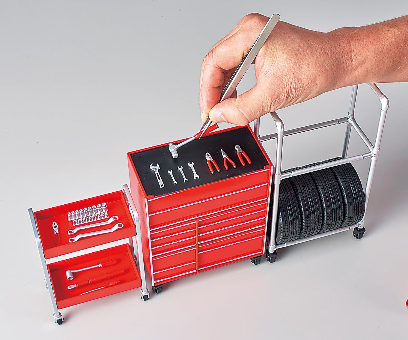 ディアゴスティーニ 1/8 ガレージディスプレイキット (レッド) 1/8 ガレージディスプレイキット（レッド） | デアゴスティーニ公式