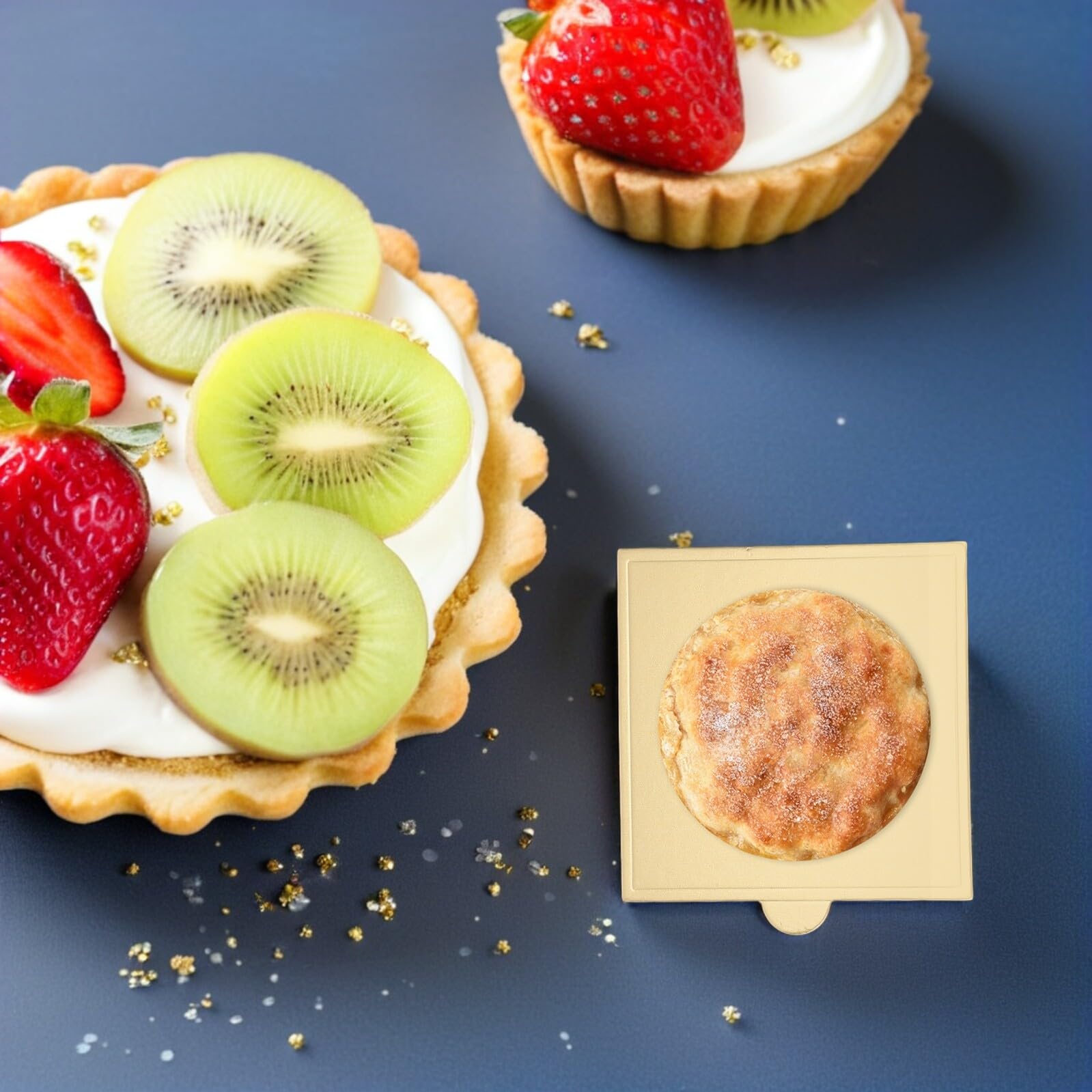 FRCOLOR 200pezzi Vassoio Quadrato per Mousse Base in Cartone da Espositore per Torte e Dessert Alzata per Servire Pasticceria Vassoio per Dessert Quadrato